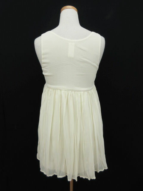 【中古】フリージアバイフリーズマート Freesia by FREE'S MART チュニック ノースリーブ 切替 チュール M 白 ホワイト /☆o レディース 【ベクトル 古着】 180222 ブランド古着ベクトルプレミアム店