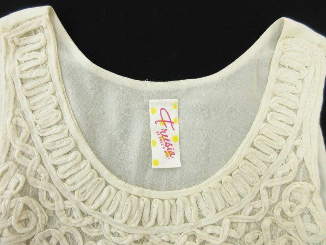 【中古】フリージアバイフリーズマート Freesia by FREE'S MART チュニック ノースリーブ 切替 チュール M 白 ホワイト /☆o レディース 【ベクトル 古着】 180222 ブランド古着ベクトルプレミアム店