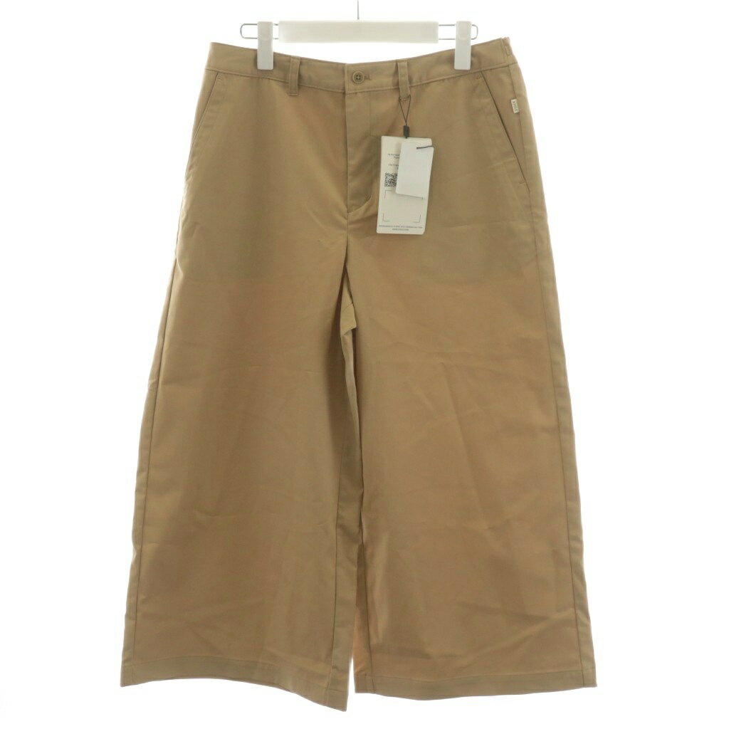 【中古】未使用品 エーグル AIGLE 撥水 チノ ワイドパンツ L ベージュ ZHF027J /AN39 レディース 【ベクトル 古着】 251028ブランドエーグル AIGLE表記サイズL実寸サイズウエスト：約74cm　もも幅：約30cm　裾幅：約35cm　股上：約29cm　股下：約59.5cm　　素材ポリエステル色ベージュ仕様ウエストの後ろにゴムあり状態未使用品です。 ※未使用品・新品同様の商品ではございますが、一度は一般の方の手に渡り、個人で保管されていた商品です。また、保管・陳列時の薄いスレなど微細な状態変化が見られる場合がございます。ご理解の上ご購入ください。付属品タグ備考(株)ラコステジャパン商品のお問い合わせの回答を休止しております。＊各商品ページの商品詳細等をご確認の上ご購入ください。【中古】未使用品 エーグル AIGLE 撥水 チノ ワイドパンツ L ベージュ ZHF027J /AN39 レディース 【ベクトル 古着】 251028状態ランク　”S”詳細については、下記および「状態ランクについて」ページをご覧ください。未使用・新品の商品ほぼ新品同様の商品使用感が少なく、かなり状態の良い商品使用感はあるが、傷や汚れの少ない商品使用感の他、傷や汚れが見られる商品かなり大きな傷みがある難あり商品※S〜CランクはUSED品となりますので、使用感をご理解の上でご入札下さい。状態ランクについてinformationブランドエーグル AIGLE表記サイズL実寸サイズウエスト：約74cm　もも幅：約30cm　裾幅：約35cm　股上：約29cm　股下：約59.5cm　　素材ポリエステル色ベージュ仕様ウエストの後ろにゴムあり状態未使用品です。 ※未使用品・新品同様の商品ではございますが、一度は一般の方の手に渡り、個人で保管されていた商品です。また、保管・陳列時の薄いスレなど微細な状態変化が見られる場合がございます。ご理解の上ご購入ください。付属品タグ備考(株)ラコステジャパン商品のお問い合わせの回答を休止しております。＊各商品ページの商品詳細等をご確認の上ご購入ください。本商品は一点物です他サイトや店舗にて販売している商品です。多少のお時間差にて欠品になることもございます。予めご了承頂ますようお願い致します。ベクトル・サイズガイドはこちらこの商品と同じブランドの商品を見る