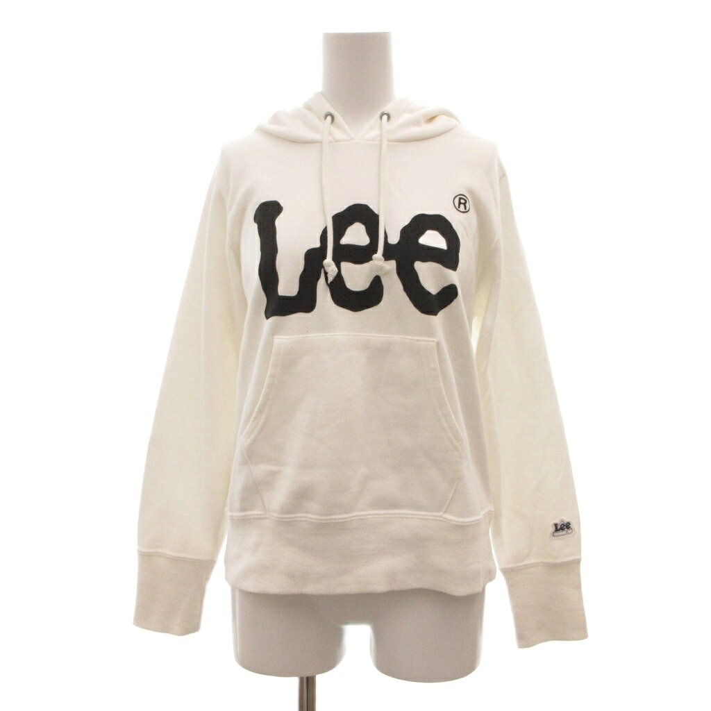 【中古】リー LEE パーカー M 白 ホワイト ロゴプリント 長袖 カンガルーポケット /SC ■ECF004 レディース 【ベクトル 古着】 260416ブランドリー LEE表記サイズM実寸サイズ肩幅：37cm　身幅：47cm　着丈：58cm　袖丈：59 cm　　素材本体 ポリエステル 綿 リブ部分 ポリエステル 綿 ポリウレタン色白 ホワイト 状態若干の使用感はございますが、特筆するようなダメージはなく、比較的きれいなお品です。※あくまでも中古品ですので、掲載写真や記載内容をご確認いただき、ご理解の上ご購入ください。付属品付属品なし備考リー・ジャパン（株） こちらのお品物は店舗で保管しておらず、店頭販売出来かねます。（※お取り寄せも出来かねます）商品のお問い合わせの回答を休止しております。＊各商品ページの商品詳細等をご確認の上ご購入ください。【中古】リー LEE パーカー M 白 ホワイト ロゴプリント 長袖 カンガルーポケット /SC ■ECF004 レディース 【ベクトル 古着】 260416状態ランク　”A”詳細については、下記および「状態ランクについて」ページをご覧ください。未使用・新品の商品ほぼ新品同様の商品使用感が少なく、かなり状態の良い商品使用感はあるが、傷や汚れの少ない商品使用感の他、傷や汚れが見られる商品かなり大きな傷みがある難あり商品※S〜CランクはUSED品となりますので、使用感をご理解の上でご入札下さい。状態ランクについてinformationブランドリー LEE表記サイズM実寸サイズ肩幅：37cm　身幅：47cm　着丈：58cm　袖丈：59 cm　　素材本体 ポリエステル 綿 リブ部分 ポリエステル 綿 ポリウレタン色白 ホワイト 状態若干の使用感はございますが、特筆するようなダメージはなく、比較的きれいなお品です。※あくまでも中古品ですので、掲載写真や記載内容をご確認いただき、ご理解の上ご購入ください。付属品付属品なし備考リー・ジャパン（株） こちらのお品物は店舗で保管しておらず、店頭販売出来かねます。（※お取り寄せも出来かねます）商品のお問い合わせの回答を休止しております。＊各商品ページの商品詳細等をご確認の上ご購入ください。本商品は一点物です他サイトや店舗にて販売している商品です。多少のお時間差にて欠品になることもございます。予めご了承頂ますようお願い致します。ベクトル・サイズガイドはこちらこの商品と同じブランドの商品を見る