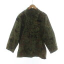 【中古】ノーブランド品 カモフラジャケット 陸上自衛隊 迷彩戦闘服 ミリタリー柄 ワッペン 緑 グリーン 茶 ブラウン ■GY18 /MQ メンズ 【ベクトル 古着】 240320表記サイズサイズ表記なし(実寸サイズをご参考ください。)実寸サイズ肩幅：約45cm　身幅：約55cm　着丈：約71cm　袖丈：約55cm　　素材ポリエステル65％ 綿35％色緑 グリーン 茶 ブラウン 仕様開閉：ボタン 前ポケット×2状態内側にネーム記入、首元の毛羽立ちなどの使用感が少しございますが、その他に目立ったダメージはなく、問題なくご使用いただける商品です。 ※あくまでも中古品ですので掲載写真や記載内容をご確認いただき、ご理解の上ご購入ください。備考品番 なし 商品のお問い合わせの回答を休止しております。＊各商品ページの商品詳細等をご確認の上ご購入ください。【中古】ノーブランド品 カモフラジャケット 陸上自衛隊 迷彩戦闘服 ミリタリー柄 ワッペン 緑 グリーン 茶 ブラウン ■GY18 /MQ メンズ 【ベクトル 古着】 240320状態ランク　”AB”詳細については、下記および「状態ランクについて」ページをご覧ください。未使用・新品の商品ほぼ新品同様の商品使用感が少なく、かなり状態の良い商品使用感はあるが、傷や汚れの少ない商品使用感の他、傷や汚れが見られる商品かなり大きな傷みがある難あり商品※S〜CランクはUSED品となりますので、使用感をご理解の上でご入札下さい。状態ランクについてinformation表記サイズサイズ表記なし(実寸サイズをご参考ください。)実寸サイズ肩幅：約45cm　身幅：約55cm　着丈：約71cm　袖丈：約55cm　　素材ポリエステル65％ 綿35％色緑 グリーン 茶 ブラウン 仕様開閉：ボタン 前ポケット×2状態内側にネーム記入、首元の毛羽立ちなどの使用感が少しございますが、その他に目立ったダメージはなく、問題なくご使用いただける商品です。 ※あくまでも中古品ですので掲載写真や記載内容をご確認いただき、ご理解の上ご購入ください。備考品番 なし 商品のお問い合わせの回答を休止しております。＊各商品ページの商品詳細等をご確認の上ご購入ください。本商品は一点物です他サイトや店舗にて販売している商品です。多少のお時間差にて欠品になることもございます。予めご了承頂ますようお願い致します。ベクトル・サイズガイドはこちらこの商品と同じブランドの商品を見る