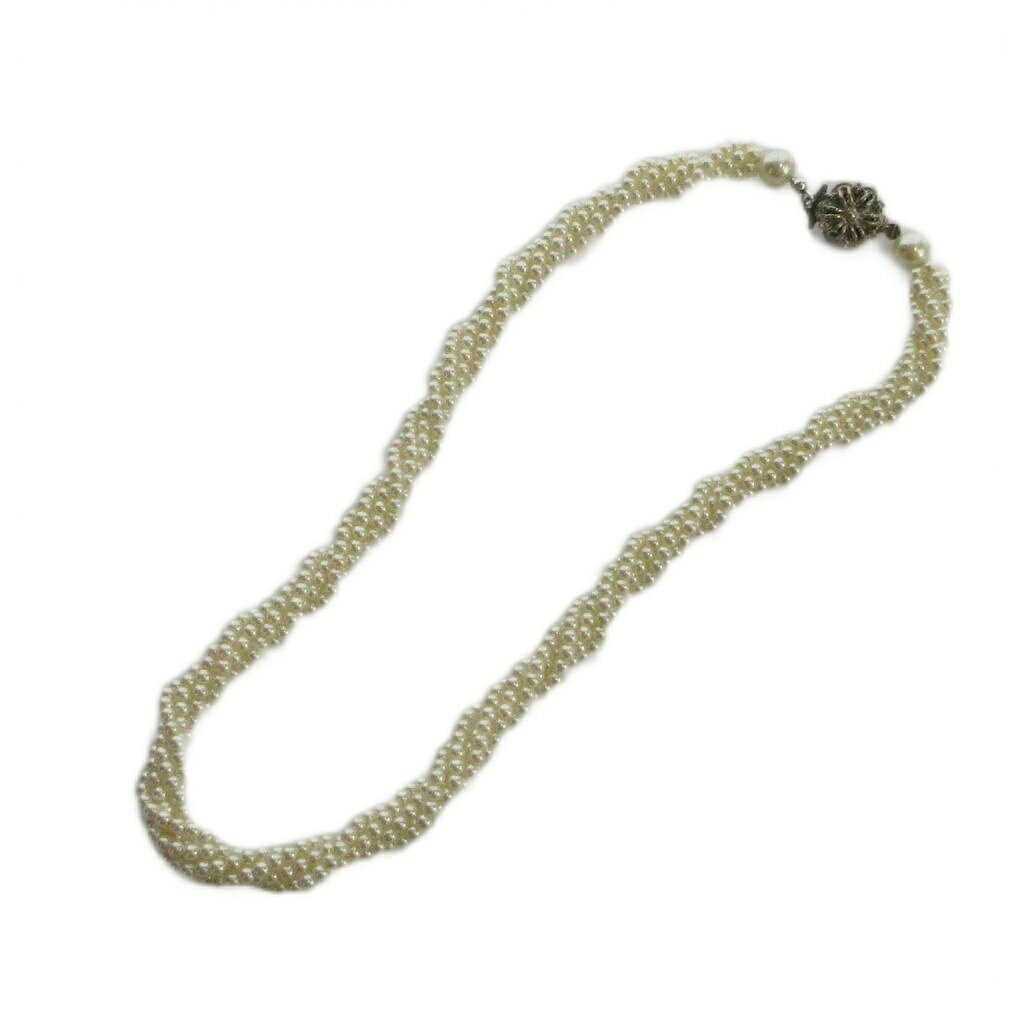 【中古】ノーブランド品 ネックレス アクセサリー 真珠 パール 白 ホワイト ■GY18 /MQ レディース 【ベクトル 古着】 260330表記サイズ実寸サイズをご参考ください。実寸サイズチェーンの長さ：約40cm　トップの大きさ：約1.2×1.2cm　　素材真珠色白 ホワイト状態金具にくすみがございますが、その他に目立ったダメージはなく、問題なくご使用いただける商品です。 ※あくまでも中古品ですので掲載写真や記載内容をご確認いただき、ご理解の上ご購入ください。備考型番 なし商品のお問い合わせの回答を休止しております。＊各商品ページの商品詳細等をご確認の上ご購入ください。【中古】ノーブランド品 ネックレス アクセサリー 真珠 パール 白 ホワイト ■GY18 /MQ レディース 【ベクトル 古着】 260330状態ランク　”AB”詳細については、下記および「状態ランクについて」ページをご覧ください。未使用・新品の商品ほぼ新品同様の商品使用感が少なく、かなり状態の良い商品使用感はあるが、傷や汚れの少ない商品使用感の他、傷や汚れが見られる商品かなり大きな傷みがある難あり商品※S〜CランクはUSED品となりますので、使用感をご理解の上でご入札下さい。状態ランクについてinformation表記サイズ実寸サイズをご参考ください。実寸サイズチェーンの長さ：約40cm　トップの大きさ：約1.2×1.2cm　　素材真珠色白 ホワイト状態金具にくすみがございますが、その他に目立ったダメージはなく、問題なくご使用いただける商品です。 ※あくまでも中古品ですので掲載写真や記載内容をご確認いただき、ご理解の上ご購入ください。備考型番 なし商品のお問い合わせの回答を休止しております。＊各商品ページの商品詳細等をご確認の上ご購入ください。本商品は一点物です他サイトや店舗にて販売している商品です。多少のお時間差にて欠品になることもございます。予めご了承頂ますようお願い致します。ベクトル・サイズガイドはこちらこの商品と同じブランドの商品を見る