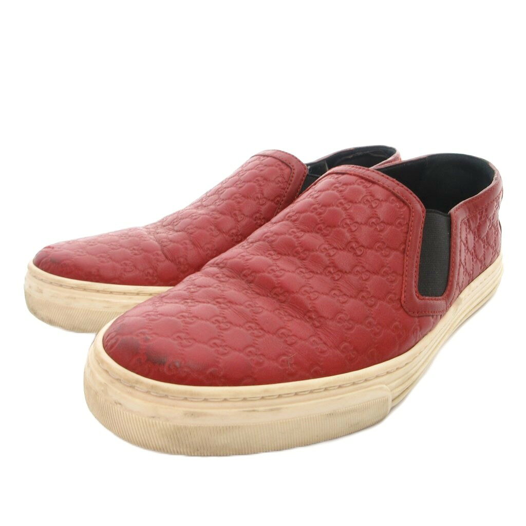 【中古】グッチ GUCCI スリッポン シューズ レザー GG柄 サイドゴア 37 赤 レッド /FF ■GY18 メンズ 【ベクトル 古着】 260413ブランドグッチ GUCCI表記サイズ37実寸サイズ最大幅：9.5cm　アウトソール：26.5cm　インソール実寸24cm　素材レザー色赤 レッド 状態・ミッドソール擦れ汚れ ・インソール、表面シワ その他に目立ったダメージはなく、問題なくご使用いただける商品です。 ※あくまでも中古品ですので掲載写真や記載内容をご確認いただき、ご理解の上ご購入ください。付属品箱備考こちらのお品物は店舗で保管しておらず、店頭販売出来かねます。（※お取り寄せも出来かねます）商品のお問い合わせの回答を休止しております。＊各商品ページの商品詳細等をご確認の上ご購入ください。【中古】グッチ GUCCI スリッポン シューズ レザー GG柄 サイドゴア 37 赤 レッド /FF ■GY18 メンズ 【ベクトル 古着】 260413状態ランク　”AB”詳細については、下記および「状態ランクについて」ページをご覧ください。未使用・新品の商品ほぼ新品同様の商品使用感が少なく、かなり状態の良い商品使用感はあるが、傷や汚れの少ない商品使用感の他、傷や汚れが見られる商品かなり大きな傷みがある難あり商品※S〜CランクはUSED品となりますので、使用感をご理解の上でご入札下さい。状態ランクについてinformationブランドグッチ GUCCI表記サイズ37実寸サイズ最大幅：9.5cm　アウトソール：26.5cm　インソール実寸24cm　素材レザー色赤 レッド 状態・ミッドソール擦れ汚れ ・インソール、表面シワ その他に目立ったダメージはなく、問題なくご使用いただける商品です。 ※あくまでも中古品ですので掲載写真や記載内容をご確認いただき、ご理解の上ご購入ください。付属品箱備考こちらのお品物は店舗で保管しておらず、店頭販売出来かねます。（※お取り寄せも出来かねます）商品のお問い合わせの回答を休止しております。＊各商品ページの商品詳細等をご確認の上ご購入ください。本商品は一点物です他サイトや店舗にて販売している商品です。多少のお時間差にて欠品になることもございます。予めご了承頂ますようお願い致します。ベクトル・サイズガイドはこちらこの商品と同じブランドの商品を見る