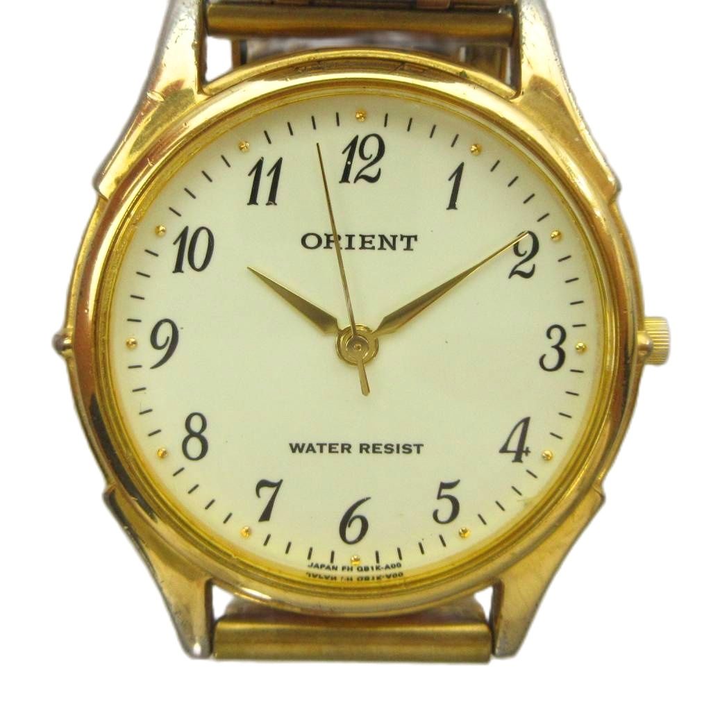 【中古】オリエント ORIENT QB1K-AQ 腕時計 ウォッチ クォーツ ラウンド ゴールド色 ■GY11 /MQ メンズ 【ベクトル 古着】 260421ブランドオリエント ORIENT表記サイズ実寸サイズをご参考ください。実寸サイズバンド幅：約1.5cm　腕周り：約17cm　ケース・タテ：約35mm　ケース・ヨコ（リューズは除く）：約35mm　　素材ステンレススチール色ゴールド色状態ケース、ベルトに傷がございますが、その他に目立ったダメージはなく、問題なくご使用いただける商品です。 ※あくまでも中古品ですので掲載写真や記載内容をご確認いただき、ご理解の上ご購入ください。備考型番 QB1K-AQ 2026/4/20動作確認済 OH期不明商品のお問い合わせの回答を休止しております。＊各商品ページの商品詳細等をご確認の上ご購入ください。【中古】オリエント ORIENT QB1K-AQ 腕時計 ウォッチ クォーツ ラウンド ゴールド色 ■GY11 /MQ メンズ 【ベクトル 古着】 260421状態ランク　”AB”詳細については、下記および「状態ランクについて」ページをご覧ください。未使用・新品の商品ほぼ新品同様の商品使用感が少なく、かなり状態の良い商品使用感はあるが、傷や汚れの少ない商品使用感の他、傷や汚れが見られる商品かなり大きな傷みがある難あり商品※S〜CランクはUSED品となりますので、使用感をご理解の上でご入札下さい。状態ランクについてinformationブランドオリエント ORIENT表記サイズ実寸サイズをご参考ください。実寸サイズバンド幅：約1.5cm　腕周り：約17cm　ケース・タテ：約35mm　ケース・ヨコ（リューズは除く）：約35mm　　素材ステンレススチール色ゴールド色状態ケース、ベルトに傷がございますが、その他に目立ったダメージはなく、問題なくご使用いただける商品です。 ※あくまでも中古品ですので掲載写真や記載内容をご確認いただき、ご理解の上ご購入ください。備考型番 QB1K-AQ 2026/4/20動作確認済 OH期不明商品のお問い合わせの回答を休止しております。＊各商品ページの商品詳細等をご確認の上ご購入ください。本商品は一点物です他サイトや店舗にて販売している商品です。多少のお時間差にて欠品になることもございます。予めご了承頂ますようお願い致します。ベクトル・サイズガイドはこちらこの商品と同じブランドの商品を見る