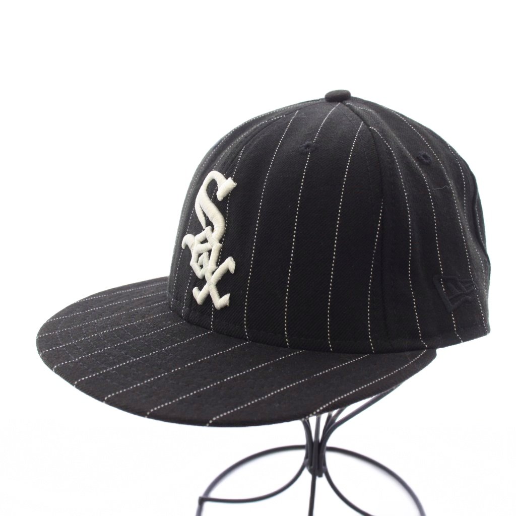【中古】ニューエラ NEW ERA 59FIFTY MLB Pinstripe シカゴ ホワイトソックス ベースボールキャップ 野球帽 帽子 ストライプ 刺繍ロゴ 7 1/8 黒 ブラック /TK ■GY18 メンズ 【ベクトル 古着】 260429ブランドニューエラ NEW ERA表記サイズ7 1/8（56.8cm）実寸サイズつば：7cm　頭周り：56.8cm　　素材ウール色黒 ブラック 白 ホワイト状態つば裏に色褪せ、頭周り内側に白い汚れ、内側にほつれがありますが、その他には目立ったダメージや汚れはありません。 ※あくまでも中古品ですので掲載写真や記載内容をご確認いただき、ご理解の上ご購入ください。付属品付属品なし商品のお問い合わせの回答を休止しております。＊各商品ページの商品詳細等をご確認の上ご購入ください。【中古】ニューエラ NEW ERA 59FIFTY MLB Pinstripe シカゴ ホワイトソックス ベースボールキャップ 野球帽 帽子 ストライプ 刺繍ロゴ 7 1/8 黒 ブラック /TK ■GY18 メンズ 【ベクトル 古着】 260429状態ランク　”AB”詳細については、下記および「状態ランクについて」ページをご覧ください。未使用・新品の商品ほぼ新品同様の商品使用感が少なく、かなり状態の良い商品使用感はあるが、傷や汚れの少ない商品使用感の他、傷や汚れが見られる商品かなり大きな傷みがある難あり商品※S〜CランクはUSED品となりますので、使用感をご理解の上でご入札下さい。状態ランクについてinformationブランドニューエラ NEW ERA表記サイズ7 1/8（56.8cm）実寸サイズつば：7cm　頭周り：56.8cm　　素材ウール色黒 ブラック 白 ホワイト状態つば裏に色褪せ、頭周り内側に白い汚れ、内側にほつれがありますが、その他には目立ったダメージや汚れはありません。 ※あくまでも中古品ですので掲載写真や記載内容をご確認いただき、ご理解の上ご購入ください。付属品付属品なし商品のお問い合わせの回答を休止しております。＊各商品ページの商品詳細等をご確認の上ご購入ください。本商品は一点物です他サイトや店舗にて販売している商品です。多少のお時間差にて欠品になることもございます。予めご了承頂ますようお願い致します。ベクトル・サイズガイドはこちらこの商品と同じブランドの商品を見る