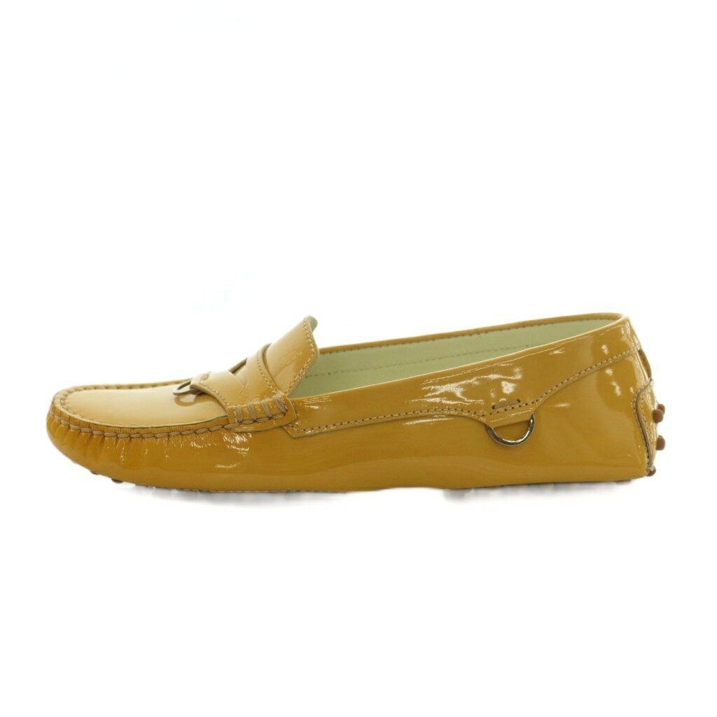 【中古】トッズ TOD'S ドライビングシューズ モカシン エナメル 37.5 24.5cm 黄色 /MI ■GY19 レディース 【ベクトル 古着】 260518ブランドトッズ TOD'S表記サイズ37.5 24.5cm実寸サイズ最大幅：9cm　アウトソール：25.5cm　　素材エナメル色黄色状態下部に薄汚れがございますが、その他に目立ったダメージはなく、まだまだご使用いただける商品です。 ※あくまでも中古品ですので掲載写真や記載内容をご確認いただき、ご理解の上ご購入ください。付属品箱×1備考品番なし商品のお問い合わせの回答を休止しております。＊各商品ページの商品詳細等をご確認の上ご購入ください。【中古】トッズ TOD'S ドライビングシューズ モカシン エナメル 37.5 24.5cm 黄色 /MI ■GY19 レディース 【ベクトル 古着】 260518状態ランク　”AB”詳細については、下記および「状態ランクについて」ページをご覧ください。未使用・新品の商品ほぼ新品同様の商品使用感が少なく、かなり状態の良い商品使用感はあるが、傷や汚れの少ない商品使用感の他、傷や汚れが見られる商品かなり大きな傷みがある難あり商品※S〜CランクはUSED品となりますので、使用感をご理解の上でご入札下さい。状態ランクについてinformationブランドトッズ TOD'S表記サイズ37.5 24.5cm実寸サイズ最大幅：9cm　アウトソール：25.5cm　　素材エナメル色黄色状態下部に薄汚れがございますが、その他に目立ったダメージはなく、まだまだご使用いただける商品です。 ※あくまでも中古品ですので掲載写真や記載内容をご確認いただき、ご理解の上ご購入ください。付属品箱×1備考品番なし商品のお問い合わせの回答を休止しております。＊各商品ページの商品詳細等をご確認の上ご購入ください。本商品は一点物です他サイトや店舗にて販売している商品です。多少のお時間差にて欠品になることもございます。予めご了承頂ますようお願い致します。ベクトル・サイズガイドはこちらこの商品と同じブランドの商品を見る
