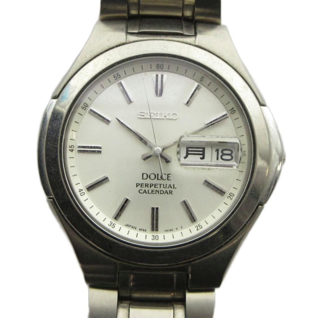 【中古】セイコー SEIKO ジャンク品 8F33-0030 ドルチェ 腕時計 ウォッチ クォーツ カレンダー付き デイト パーペチュアルカレンダー シルバー色 ■GY18 /MQ メンズ 【ベクトル 古着】 260715ブランドセイコー SEIKO表記サイズ実寸サイズをご参考ください。実寸サイズバンド幅：約1.6cm　腕周り：約18cm　ケース・タテ：約35mm　ケース・ヨコ（リューズは除く）：約35mm　　素材チタニウム色シルバー色状態・不動、動作未確認のジャンク品です ・電池が特殊なため交換不可 ・ケース、ベルトに傷 上記の状態につき、ジャンク品扱いとさせていただきます。 ※ジャンク品につきましては、返品・交換・修理・動作保証は承っておりません。現状をよくご理解の上ご検討ください。備考型番8F33-0030 OH期不明商品のお問い合わせの回答を休止しております。＊各商品ページの商品詳細等をご確認の上ご購入ください。【中古】セイコー SEIKO ジャンク品 8F33-0030 ドルチェ 腕時計 ウォッチ クォーツ カレンダー付き デイト パーペチュアルカレンダー シルバー色 ■GY18 /MQ メンズ 【ベクトル 古着】 260715状態ランク　”D”詳細については、下記および「状態ランクについて」ページをご覧ください。未使用・新品の商品ほぼ新品同様の商品使用感が少なく、かなり状態の良い商品使用感はあるが、傷や汚れの少ない商品使用感の他、傷や汚れが見られる商品かなり大きな傷みがある難あり商品※S〜CランクはUSED品となりますので、使用感をご理解の上でご入札下さい。状態ランクについてinformationブランドセイコー SEIKO表記サイズ実寸サイズをご参考ください。実寸サイズバンド幅：約1.6cm　腕周り：約18cm　ケース・タテ：約35mm　ケース・ヨコ（リューズは除く）：約35mm　　素材チタニウム色シルバー色状態・不動、動作未確認のジャンク品です ・電池が特殊なため交換不可 ・ケース、ベルトに傷 上記の状態につき、ジャンク品扱いとさせていただきます。 ※ジャンク品につきましては、返品・交換・修理・動作保証は承っておりません。現状をよくご理解の上ご検討ください。備考型番8F33-0030 OH期不明商品のお問い合わせの回答を休止しております。＊各商品ページの商品詳細等をご確認の上ご購入ください。本商品は一点物です他サイトや店舗にて販売している商品です。多少のお時間差にて欠品になることもございます。予めご了承頂ますようお願い致します。ベクトル・サイズガイドはこちらこの商品と同じブランドの商品を見る
