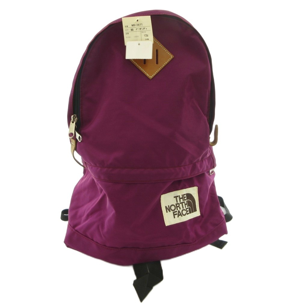 【中古】ザノースフェイス THE NORTH FACE ヴィンテージ リュックサック バックパック ナイロン ロゴ 紫 パープル /FF ■GY18 メンズ 【ベクトル 古着】 260625ブランドザノースフェイス THE NORTH FACE実寸サイズヨコ：31cm　タテ：39cm　マチ：11cm　ショルダーの長さ：47cm　　素材ナイロン色紫 パープル状態・ロゴ黄ばみ その他に目立ったダメージはなく、問題なくご使用いただける商品です。 ※あくまでも中古品ですので掲載写真や記載内容をご確認いただき、ご理解の上ご購入ください。付属品タグ備考こちらのお品物は店舗で保管しておらず、店頭販売出来かねます。（※お取り寄せも出来かねます）商品のお問い合わせの回答を休止しております。＊各商品ページの商品詳細等をご確認の上ご購入ください。【中古】ザノースフェイス THE NORTH FACE ヴィンテージ リュックサック バックパック ナイロン ロゴ 紫 パープル /FF ■GY18 メンズ 【ベクトル 古着】 260625状態ランク　”AB”詳細については、下記および「状態ランクについて」ページをご覧ください。未使用・新品の商品ほぼ新品同様の商品使用感が少なく、かなり状態の良い商品使用感はあるが、傷や汚れの少ない商品使用感の他、傷や汚れが見られる商品かなり大きな傷みがある難あり商品※S〜CランクはUSED品となりますので、使用感をご理解の上でご入札下さい。状態ランクについてinformationブランドザノースフェイス THE NORTH FACE実寸サイズヨコ：31cm　タテ：39cm　マチ：11cm　ショルダーの長さ：47cm　　素材ナイロン色紫 パープル状態・ロゴ黄ばみ その他に目立ったダメージはなく、問題なくご使用いただける商品です。 ※あくまでも中古品ですので掲載写真や記載内容をご確認いただき、ご理解の上ご購入ください。付属品タグ備考こちらのお品物は店舗で保管しておらず、店頭販売出来かねます。（※お取り寄せも出来かねます）商品のお問い合わせの回答を休止しております。＊各商品ページの商品詳細等をご確認の上ご購入ください。本商品は一点物です他サイトや店舗にて販売している商品です。多少のお時間差にて欠品になることもございます。予めご了承頂ますようお願い致します。ベクトル・サイズガイドはこちらこの商品と同じブランドの商品を見る