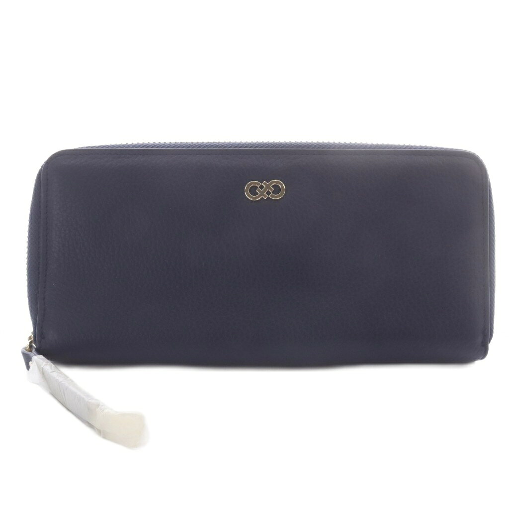 【中古】未使用品 コールハーン COLE HAAN 長財布 ラウンドファスナー レザー ネイビー /YO32 ■GY18 レディース 【ベクトル 古着】 260810ブランドコールハーン COLE HAAN実寸サイズヨコ：20cm　タテ：9.5cm　マチ：2cm　　素材レザー色ネイビー状態未使用品です。 ※未使用品・新品同様の商品ではございますが、一度は一般の方の手に渡り、個人で保管されていた商品です。また、保管・陳列時の薄いスレなど微細な状態変化が見られる場合がございます。ご理解の上ご購入ください。付属品箱（汚れ）商品のお問い合わせの回答を休止しております。＊各商品ページの商品詳細等をご確認の上ご購入ください。【中古】未使用品 コールハーン COLE HAAN 長財布 ラウンドファスナー レザー ネイビー /YO32 ■GY18 レディース 【ベクトル 古着】 260810状態ランク　”S”詳細については、下記および「状態ランクについて」ページをご覧ください。未使用・新品の商品ほぼ新品同様の商品使用感が少なく、かなり状態の良い商品使用感はあるが、傷や汚れの少ない商品使用感の他、傷や汚れが見られる商品かなり大きな傷みがある難あり商品※S〜CランクはUSED品となりますので、使用感をご理解の上でご入札下さい。状態ランクについてinformationブランドコールハーン COLE HAAN実寸サイズヨコ：20cm　タテ：9.5cm　マチ：2cm　　素材レザー色ネイビー状態未使用品です。 ※未使用品・新品同様の商品ではございますが、一度は一般の方の手に渡り、個人で保管されていた商品です。また、保管・陳列時の薄いスレなど微細な状態変化が見られる場合がございます。ご理解の上ご購入ください。付属品箱（汚れ）商品のお問い合わせの回答を休止しております。＊各商品ページの商品詳細等をご確認の上ご購入ください。本商品は一点物です他サイトや店舗にて販売している商品です。多少のお時間差にて欠品になることもございます。予めご了承頂ますようお願い致します。ベクトル・サイズガイドはこちらこの商品と同じブランドの商品を見る