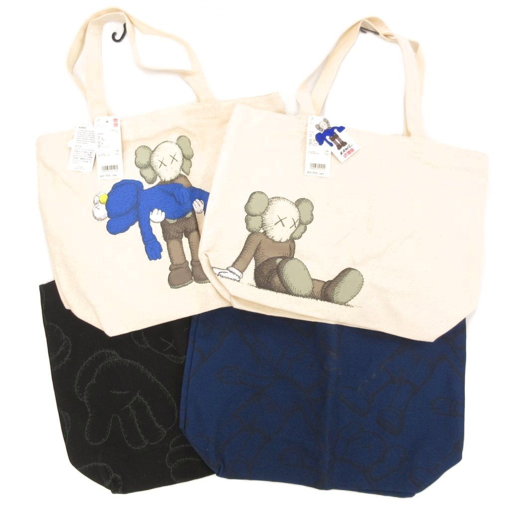 【中古】未使用品 ユニクロ UNIQLO タグ付き KAWS SESAME STREET 4点セット トートバッグ キャンバス アイボリー 紺 ネイビー 黒 ブラック /AE メンズ 【ベクトル 古着】 250915のサムネイル