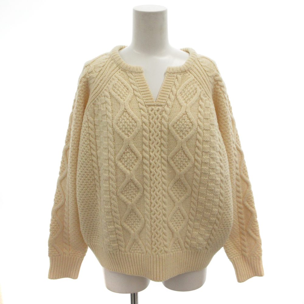 【中古】アメリカンホリック AMERICAN HOLIC 20AW キーネックケーブルニットプルオーバー セーター 長袖 M アイボリー /FF レディース 【ベクトル 古着】 260514表記サイズM実寸サイズ身幅：60cm　着丈：76cm　ゆき丈：53cm　　素材アクリル 毛色アイボリー状態・全体毛羽たち その他に目立ったダメージはなく、問題なくご使用いただける商品です。 ※あくまでも中古品ですので掲載写真や記載内容をご確認いただき、ご理解の上ご購入ください。備考品番：HA07L2C0590 株 ストライプインターナショナル こちらのお品物は店舗で保管しておらず、店頭販売出来かねます。（※お取り寄せも出来かねます）商品のお問い合わせの回答を休止しております。＊各商品ページの商品詳細等をご確認の上ご購入ください。【中古】アメリカンホリック AMERICAN HOLIC 20AW キーネックケーブルニットプルオーバー セーター 長袖 M アイボリー /FF レディース 【ベクトル 古着】 260514状態ランク　”AB”詳細については、下記および「状態ランクについて」ページをご覧ください。未使用・新品の商品ほぼ新品同様の商品使用感が少なく、かなり状態の良い商品使用感はあるが、傷や汚れの少ない商品使用感の他、傷や汚れが見られる商品かなり大きな傷みがある難あり商品※S〜CランクはUSED品となりますので、使用感をご理解の上でご入札下さい。状態ランクについてinformation表記サイズM実寸サイズ身幅：60cm　着丈：76cm　ゆき丈：53cm　　素材アクリル 毛色アイボリー状態・全体毛羽たち その他に目立ったダメージはなく、問題なくご使用いただける商品です。 ※あくまでも中古品ですので掲載写真や記載内容をご確認いただき、ご理解の上ご購入ください。備考品番：HA07L2C0590 株 ストライプインターナショナル こちらのお品物は店舗で保管しておらず、店頭販売出来かねます。（※お取り寄せも出来かねます）商品のお問い合わせの回答を休止しております。＊各商品ページの商品詳細等をご確認の上ご購入ください。本商品は一点物です他サイトや店舗にて販売している商品です。多少のお時間差にて欠品になることもございます。予めご了承頂ますようお願い致します。ベクトル・サイズガイドはこちらこの商品と同じブランドの商品を見る