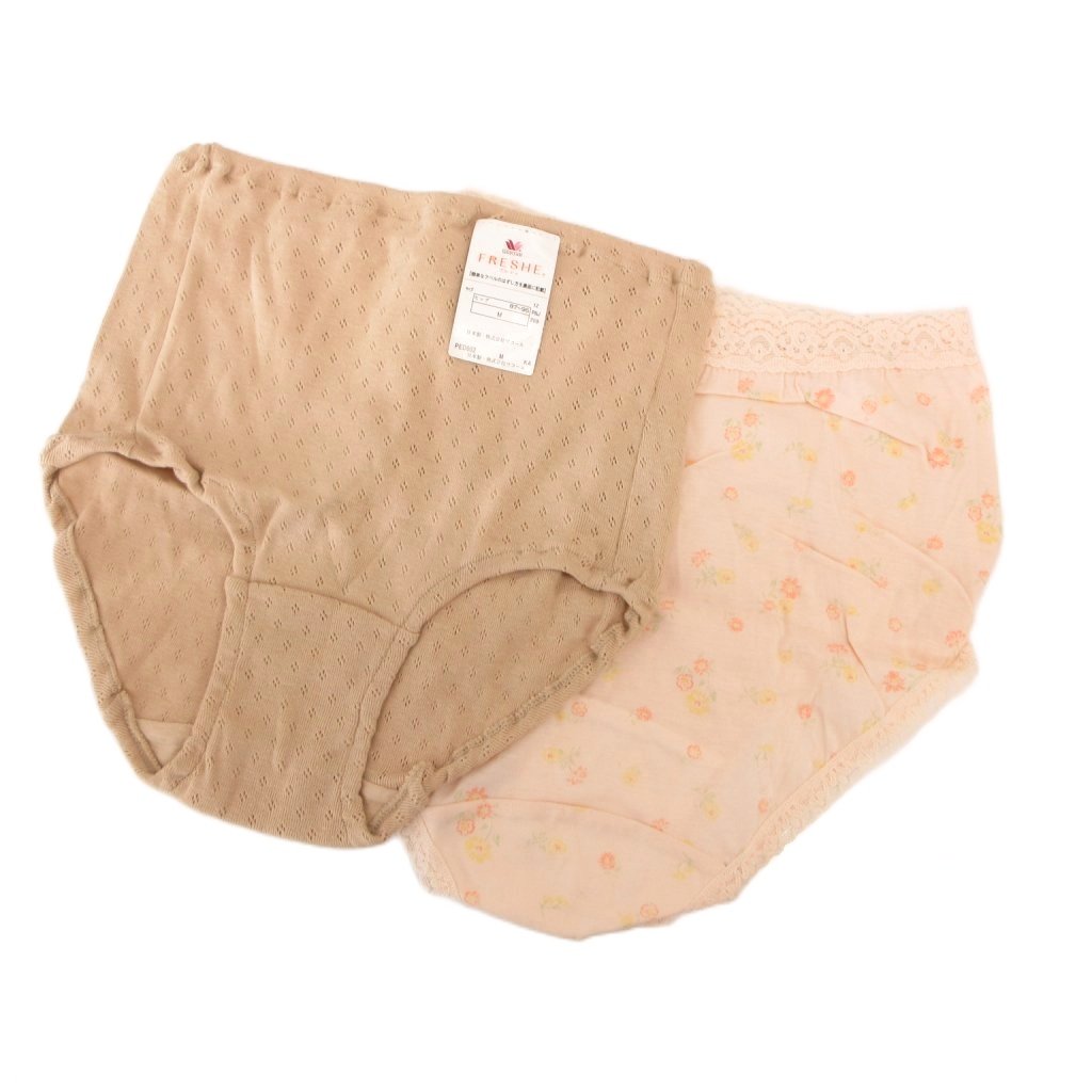 【中古】未使用品 WACOAL FRESHE タグ付き 2点セット 下着 ショーツ M ピンク ベージュ系 /FF レディース 【ベクトル 古着】 260807表記サイズM実寸サイズセット販売のため実寸サイズは計測しておりません。サイズ欄に記載している表記サイズをご参考ください。　素材綿色ピンク ベージュ状態未使用品です。 ※未使用品・新品同様の商品ではございますが、一度は一般の方の手に渡り、個人で保管されていた商品です。また、保管・陳列時の薄いスレなど微細な状態変化が見られる場合がございます。ご理解の上ご購入ください。備考こちらのお品物は店舗で保管しておらず、店頭販売出来かねます。（※お取り寄せも出来かねます）商品のお問い合わせの回答を休止しております。＊各商品ページの商品詳細等をご確認の上ご購入ください。【中古】未使用品 WACOAL FRESHE タグ付き 2点セット 下着 ショーツ M ピンク ベージュ系 /FF レディース 【ベクトル 古着】 260807状態ランク　”S”詳細については、下記および「状態ランクについて」ページをご覧ください。未使用・新品の商品ほぼ新品同様の商品使用感が少なく、かなり状態の良い商品使用感はあるが、傷や汚れの少ない商品使用感の他、傷や汚れが見られる商品かなり大きな傷みがある難あり商品※S〜CランクはUSED品となりますので、使用感をご理解の上でご入札下さい。状態ランクについてinformation表記サイズM実寸サイズセット販売のため実寸サイズは計測しておりません。サイズ欄に記載している表記サイズをご参考ください。　素材綿色ピンク ベージュ状態未使用品です。 ※未使用品・新品同様の商品ではございますが、一度は一般の方の手に渡り、個人で保管されていた商品です。また、保管・陳列時の薄いスレなど微細な状態変化が見られる場合がございます。ご理解の上ご購入ください。備考こちらのお品物は店舗で保管しておらず、店頭販売出来かねます。（※お取り寄せも出来かねます）商品のお問い合わせの回答を休止しております。＊各商品ページの商品詳細等をご確認の上ご購入ください。本商品は一点物です他サイトや店舗にて販売している商品です。多少のお時間差にて欠品になることもございます。予めご了承頂ますようお願い致します。ベクトル・サイズガイドはこちらこの商品と同じブランドの商品を見る