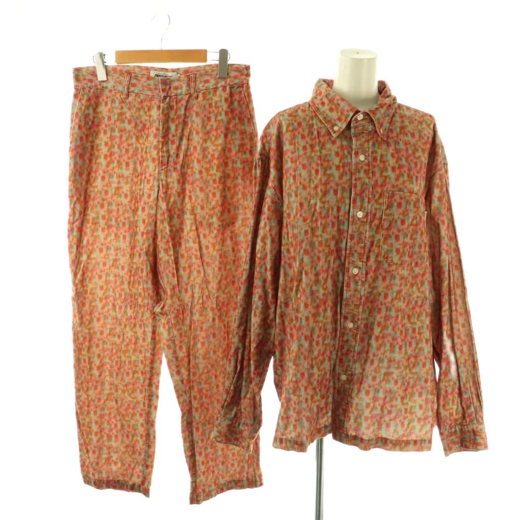 【中古】ファッキングオーサム FUCKING AWESOME 総柄コーデュロイセットアップ シャツ パンツ XL 32 マルチカラー /DO ■OS ■SH メンズ 【ベクトル 古着】 260119ブランドファッキングオーサム FUCKING AWESOME表記サイズシャツ XL パンツ 32実寸サイズジャケット 肩幅：52cm　ジャケット 身幅：63.5cm　ジャケット 袖丈：62.5cm　ジャケット 着丈：74cm　パンツ ウエスト：77cm　パンツ もも幅：29cm　パンツ 裾幅：21cm　パンツ 股上：29.5cm　パンツ 股下：72cm　　素材シャツ・パンツ コットン色マルチカラー状態使用感が少なく、かなり状態の良い商品です。 ※あくまでも中古品ですので掲載写真や記載内容をご確認いただき、ご理解の上ご購入ください。備考・FA WORLD ENTERTAINMENT 合同会社商品のお問い合わせの回答を休止しております。＊各商品ページの商品詳細等をご確認の上ご購入ください。【中古】ファッキングオーサム FUCKING AWESOME 総柄コーデュロイセットアップ シャツ パンツ XL 32 マルチカラー /DO ■OS ■SH メンズ 【ベクトル 古着】 260119状態ランク　”A”詳細については、下記および「状態ランクについて」ページをご覧ください。未使用・新品の商品ほぼ新品同様の商品使用感が少なく、かなり状態の良い商品使用感はあるが、傷や汚れの少ない商品使用感の他、傷や汚れが見られる商品かなり大きな傷みがある難あり商品※S〜CランクはUSED品となりますので、使用感をご理解の上でご入札下さい。状態ランクについてinformationブランドファッキングオーサム FUCKING AWESOME表記サイズシャツ XL パンツ 32実寸サイズジャケット 肩幅：52cm　ジャケット 身幅：63.5cm　ジャケット 袖丈：62.5cm　ジャケット 着丈：74cm　パンツ ウエスト：77cm　パンツ もも幅：29cm　パンツ 裾幅：21cm　パンツ 股上：29.5cm　パンツ 股下：72cm　　素材シャツ・パンツ コットン色マルチカラー状態使用感が少なく、かなり状態の良い商品です。 ※あくまでも中古品ですので掲載写真や記載内容をご確認いただき、ご理解の上ご購入ください。備考・FA WORLD ENTERTAINMENT 合同会社商品のお問い合わせの回答を休止しております。＊各商品ページの商品詳細等をご確認の上ご購入ください。本商品は一点物です他サイトや店舗にて販売している商品です。多少のお時間差にて欠品になることもございます。予めご了承頂ますようお願い致します。ベクトル・サイズガイドはこちらこの商品と同じブランドの商品を見る