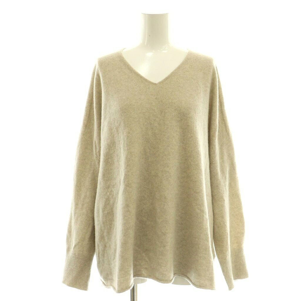 【中古】イエナ IENA 25AW Fineニュージーウール ニュアンス Vプルオーバー ニット ベージュ /DF ■OS レディース 【ベクトル 古着】 260409ブランドイエナ IENA表記サイズサイズ表記なし（実寸サイズをご参考ください。）実寸サイズ身幅：65cm　着丈：61.5cm　ゆき丈：76cm　　素材毛色ベージュ状態前身頃に穴がございますが、その他に目立ったダメージはなくまだまだご使用いただける商品です。 ※あくまでも中古品ですので掲載写真や記載内容をご確認いただき、ご理解の上ご購入ください。備考25080900704430商品のお問い合わせの回答を休止しております。＊各商品ページの商品詳細等をご確認の上ご購入ください。【中古】イエナ IENA 25AW Fineニュージーウール ニュアンス Vプルオーバー ニット ベージュ /DF ■OS レディース 【ベクトル 古着】 260409状態ランク　”AB”詳細については、下記および「状態ランクについて」ページをご覧ください。未使用・新品の商品ほぼ新品同様の商品使用感が少なく、かなり状態の良い商品使用感はあるが、傷や汚れの少ない商品使用感の他、傷や汚れが見られる商品かなり大きな傷みがある難あり商品※S〜CランクはUSED品となりますので、使用感をご理解の上でご入札下さい。状態ランクについてinformationブランドイエナ IENA表記サイズサイズ表記なし（実寸サイズをご参考ください。）実寸サイズ身幅：65cm　着丈：61.5cm　ゆき丈：76cm　　素材毛色ベージュ状態前身頃に穴がございますが、その他に目立ったダメージはなくまだまだご使用いただける商品です。 ※あくまでも中古品ですので掲載写真や記載内容をご確認いただき、ご理解の上ご購入ください。備考25080900704430商品のお問い合わせの回答を休止しております。＊各商品ページの商品詳細等をご確認の上ご購入ください。本商品は一点物です他サイトや店舗にて販売している商品です。多少のお時間差にて欠品になることもございます。予めご了承頂ますようお願い致します。ベクトル・サイズガイドはこちらこの商品と同じブランドの商品を見る