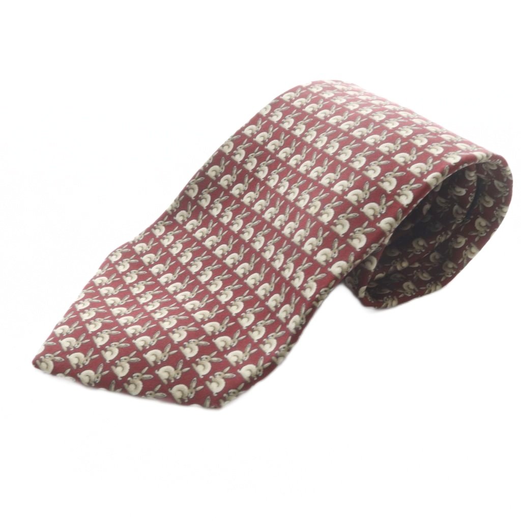 【中古】ブルックスブラザーズ BROOKS BROTHERS 総柄シルク ネクタイ 赤 レッド /SR ■AD メンズ 【ベクトル 古着】 260601ブランドブルックスブラザーズ BROOKS BROTHERS表記サイズサイズなし（実寸サイズをご確認下さい）実寸サイズ大剣：9cm　全長：147cm　　素材絹100％色赤 レッド状態ごくわずかに表面にほつれがございますが、使用感が少なく、かなり状態の良い商品です。 ※あくまでも中古品ですので掲載写真や記載内容をご確認いただき、ご理解の上ご購入ください。付属品付属品なし商品のお問い合わせの回答を休止しております。＊各商品ページの商品詳細等をご確認の上ご購入ください。【中古】ブルックスブラザーズ BROOKS BROTHERS 総柄シルク ネクタイ 赤 レッド /SR ■AD メンズ 【ベクトル 古着】 260601状態ランク　”A”詳細については、下記および「状態ランクについて」ページをご覧ください。未使用・新品の商品ほぼ新品同様の商品使用感が少なく、かなり状態の良い商品使用感はあるが、傷や汚れの少ない商品使用感の他、傷や汚れが見られる商品かなり大きな傷みがある難あり商品※S〜CランクはUSED品となりますので、使用感をご理解の上でご入札下さい。状態ランクについてinformationブランドブルックスブラザーズ BROOKS BROTHERS表記サイズサイズなし（実寸サイズをご確認下さい）実寸サイズ大剣：9cm　全長：147cm　　素材絹100％色赤 レッド状態ごくわずかに表面にほつれがございますが、使用感が少なく、かなり状態の良い商品です。 ※あくまでも中古品ですので掲載写真や記載内容をご確認いただき、ご理解の上ご購入ください。付属品付属品なし商品のお問い合わせの回答を休止しております。＊各商品ページの商品詳細等をご確認の上ご購入ください。本商品は一点物です他サイトや店舗にて販売している商品です。多少のお時間差にて欠品になることもございます。予めご了承頂ますようお願い致します。ベクトル・サイズガイドはこちらこの商品と同じブランドの商品を見る