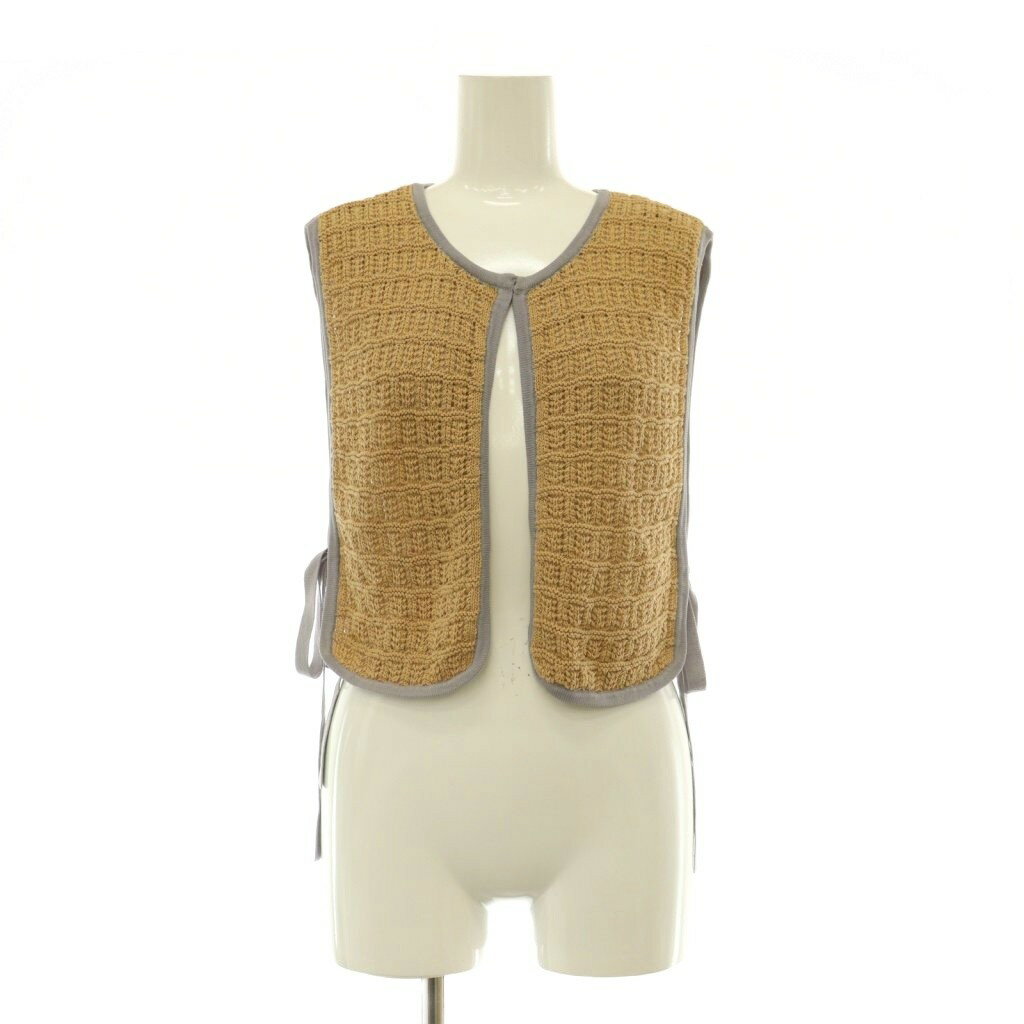 【中古】トゥデイフル TODAYFUL Cordyarn Piping Vest コードヤーンパイピングベスト ニット サイドオープン リボン F ベージュ /MY ■OS レディース 【ベクトル 古着】 260615ブランドトゥデイフル TODAYFUL表記サイズF実寸サイズ身幅35cm〜　総丈40cm　素材綿 ナイロン パイピング部分 レーヨン ナイロン色ベージュ状態使用感が少なく、かなり状態の良い商品です。 ※あくまでも中古品ですので掲載写真や記載内容をご確認いただき、ご理解の上ご購入ください。備考・LIFE's Inc.商品のお問い合わせの回答を休止しております。＊各商品ページの商品詳細等をご確認の上ご購入ください。【中古】トゥデイフル TODAYFUL Cordyarn Piping Vest コードヤーンパイピングベスト ニット サイドオープン リボン F ベージュ /MY ■OS レディース 【ベクトル 古着】 260615状態ランク　”A”詳細については、下記および「状態ランクについて」ページをご覧ください。未使用・新品の商品ほぼ新品同様の商品使用感が少なく、かなり状態の良い商品使用感はあるが、傷や汚れの少ない商品使用感の他、傷や汚れが見られる商品かなり大きな傷みがある難あり商品※S〜CランクはUSED品となりますので、使用感をご理解の上でご入札下さい。状態ランクについてinformationブランドトゥデイフル TODAYFUL表記サイズF実寸サイズ身幅35cm〜　総丈40cm　素材綿 ナイロン パイピング部分 レーヨン ナイロン色ベージュ状態使用感が少なく、かなり状態の良い商品です。 ※あくまでも中古品ですので掲載写真や記載内容をご確認いただき、ご理解の上ご購入ください。備考・LIFE's Inc.商品のお問い合わせの回答を休止しております。＊各商品ページの商品詳細等をご確認の上ご購入ください。本商品は一点物です他サイトや店舗にて販売している商品です。多少のお時間差にて欠品になることもございます。予めご了承頂ますようお願い致します。ベクトル・サイズガイドはこちらこの商品と同じブランドの商品を見る