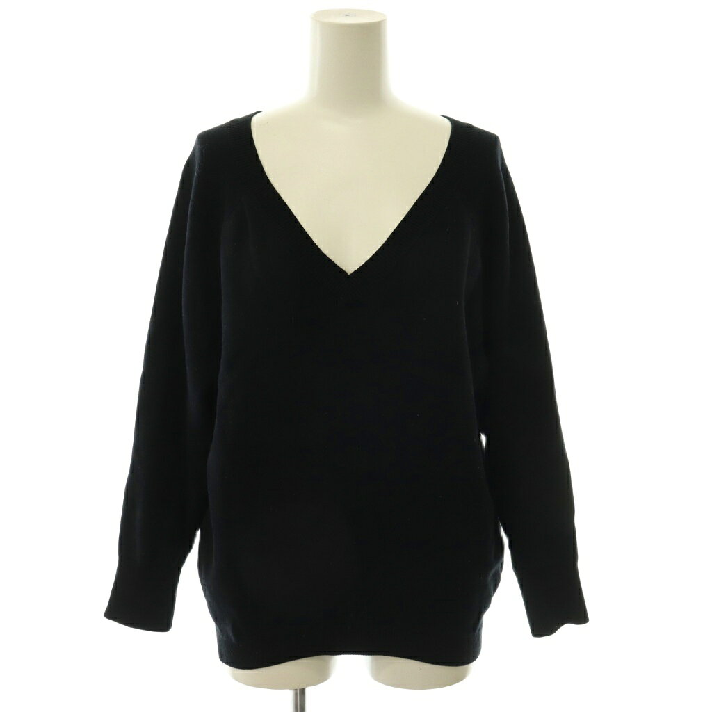 【中古】アズールバイマウジー AZUL by moussy Vネックニット プルオーバー 長袖 S ブラック /DF ■OS レディース 【ベクトル 古着】 260717ブランドアズールバイマウジー AZUL by moussy表記サイズS実寸サイズ身幅：51cm　着丈：59cm　ゆき丈：68cm　　素材コットン、ナイロン色ブラック状態毛羽立ち、色あせ、繊維の付着、前身頃にほつれがございます。 ※全体的に中古品としての使用感とダメージがありますが、通常使用には支障のない商品です。 掲載写真や記載内容をご確認いただき、ご理解の上ご購入ください。商品のお問い合わせの回答を休止しております。＊各商品ページの商品詳細等をご確認の上ご購入ください。【中古】アズールバイマウジー AZUL by moussy Vネックニット プルオーバー 長袖 S ブラック /DF ■OS レディース 【ベクトル 古着】 260717状態ランク　”B”詳細については、下記および「状態ランクについて」ページをご覧ください。未使用・新品の商品ほぼ新品同様の商品使用感が少なく、かなり状態の良い商品使用感はあるが、傷や汚れの少ない商品使用感の他、傷や汚れが見られる商品かなり大きな傷みがある難あり商品※S〜CランクはUSED品となりますので、使用感をご理解の上でご入札下さい。状態ランクについてinformationブランドアズールバイマウジー AZUL by moussy表記サイズS実寸サイズ身幅：51cm　着丈：59cm　ゆき丈：68cm　　素材コットン、ナイロン色ブラック状態毛羽立ち、色あせ、繊維の付着、前身頃にほつれがございます。 ※全体的に中古品としての使用感とダメージがありますが、通常使用には支障のない商品です。 掲載写真や記載内容をご確認いただき、ご理解の上ご購入ください。商品のお問い合わせの回答を休止しております。＊各商品ページの商品詳細等をご確認の上ご購入ください。本商品は一点物です他サイトや店舗にて販売している商品です。多少のお時間差にて欠品になることもございます。予めご了承頂ますようお願い致します。ベクトル・サイズガイドはこちらこの商品と同じブランドの商品を見る