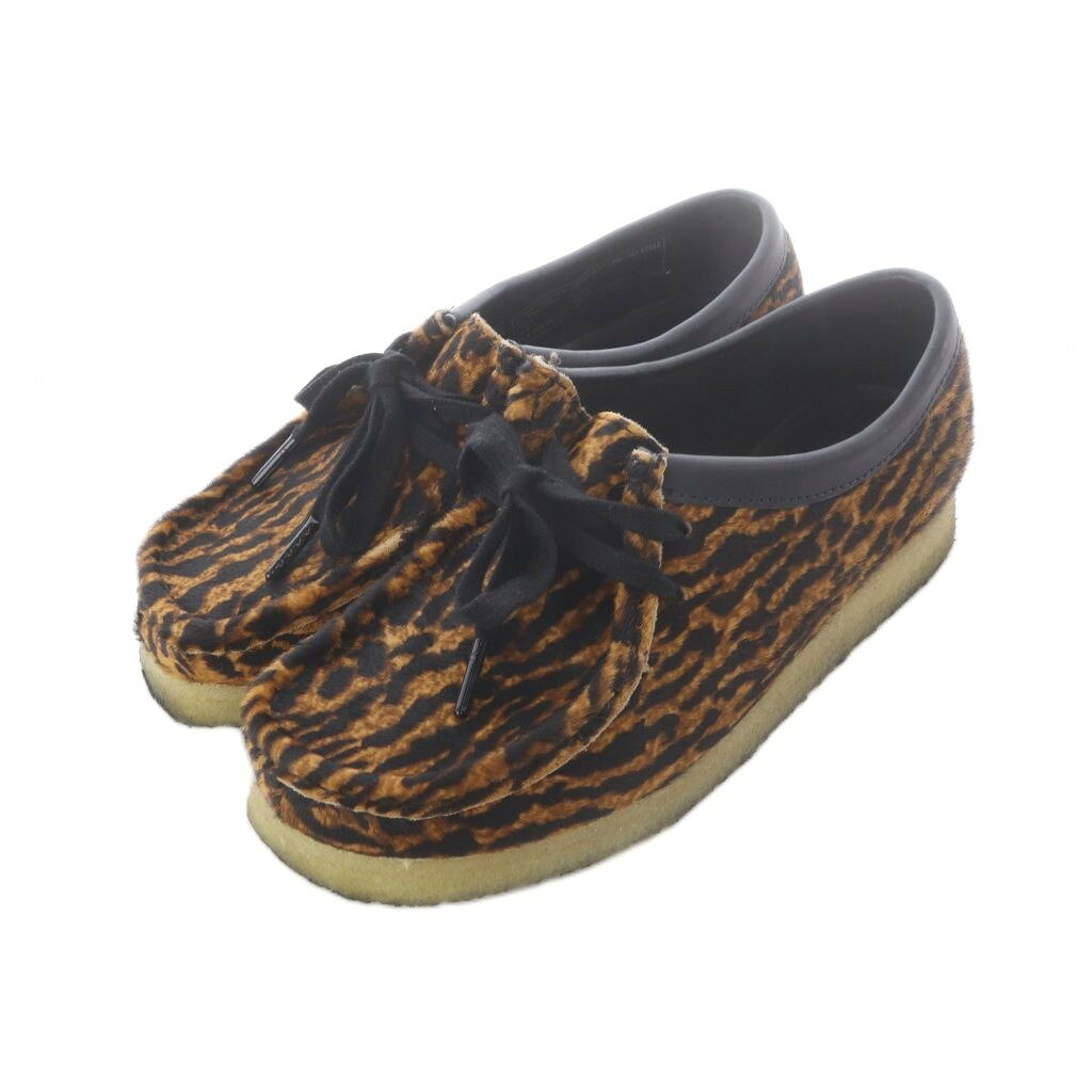 【中古】クラークス clarks オリジナルズ Originals ワラビーシューズ アニマル柄 レースアップ 23.5cm Tortoiseshell トータスシェル ハラコ /RI ■OS レディース 【ベクトル 古着】 260825ブランドクラークス clarks表記サイズ23.5cm実寸サイズ最大幅：8.7cm　アウトソール：25cm　　素材ハラコ色Tortoiseshell トータスシェル状態この商品には下記のようなダメージがあります。 ・アウトソールに汚れ ※全体的に中古品としての使用感とダメージがありますが、通常使用には支障のない商品です。 掲載写真や記載内容をご確認いただき、ご理解の上ご購入ください。付属品箱備考品番 26169920商品のお問い合わせの回答を休止しております。＊各商品ページの商品詳細等をご確認の上ご購入ください。【中古】クラークス clarks オリジナルズ Originals ワラビーシューズ アニマル柄 レースアップ 23.5cm Tortoiseshell トータスシェル ハラコ /RI ■OS レディース 【ベクトル 古着】 260825状態ランク　”B”詳細については、下記および「状態ランクについて」ページをご覧ください。未使用・新品の商品ほぼ新品同様の商品使用感が少なく、かなり状態の良い商品使用感はあるが、傷や汚れの少ない商品使用感の他、傷や汚れが見られる商品かなり大きな傷みがある難あり商品※S〜CランクはUSED品となりますので、使用感をご理解の上でご入札下さい。状態ランクについてinformationブランドクラークス clarks表記サイズ23.5cm実寸サイズ最大幅：8.7cm　アウトソール：25cm　　素材ハラコ色Tortoiseshell トータスシェル状態この商品には下記のようなダメージがあります。 ・アウトソールに汚れ ※全体的に中古品としての使用感とダメージがありますが、通常使用には支障のない商品です。 掲載写真や記載内容をご確認いただき、ご理解の上ご購入ください。付属品箱備考品番 26169920商品のお問い合わせの回答を休止しております。＊各商品ページの商品詳細等をご確認の上ご購入ください。本商品は一点物です他サイトや店舗にて販売している商品です。多少のお時間差にて欠品になることもございます。予めご了承頂ますようお願い致します。ベクトル・サイズガイドはこちらこの商品と同じブランドの商品を見る