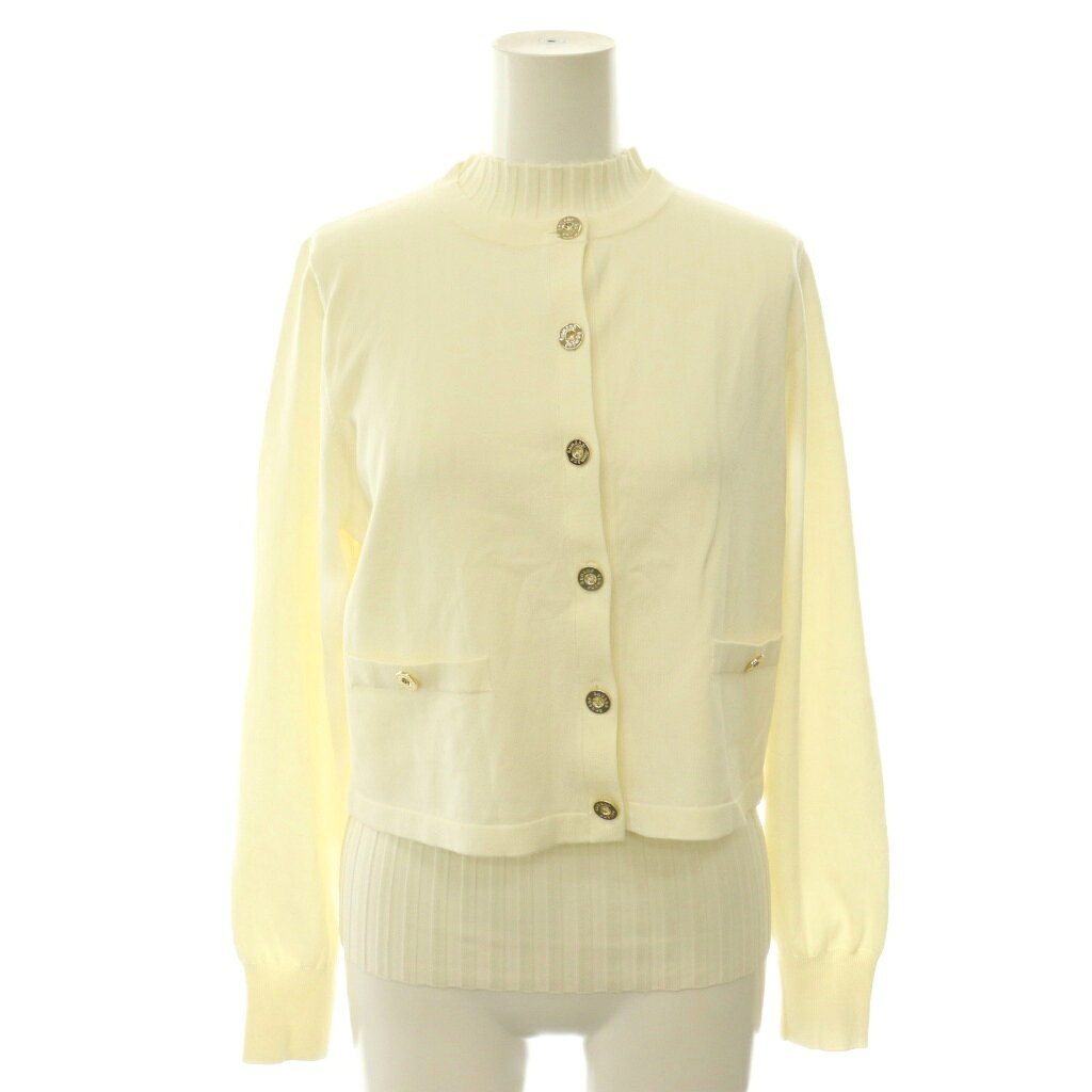 【中古】アニュアンス anuans 25SS シルクブレンド アンサンブルニットカーディガン カットソー F オフホワイト /HK ■OS レディース 【ベクトル 古着】 260903ブランドアニュアンス anuans表記サイズF実寸サイズ肩幅：34cm　身幅：45.5cm　総丈：43cm　袖丈：47.5cm　身幅：20cm　総丈：55.5cm　　素材再生繊維（セルロース）綿、ナイロン、絹、ポリウレタン色オフホワイト状態使用感が少なく、かなり状態の良い商品です。 ※あくまでも中古品ですので掲載写真や記載内容をご確認いただき、ご理解の上ご購入ください。備考・1525111034-0商品のお問い合わせの回答を休止しております。＊各商品ページの商品詳細等をご確認の上ご購入ください。【中古】アニュアンス anuans 25SS シルクブレンド アンサンブルニットカーディガン カットソー F オフホワイト /HK ■OS レディース 【ベクトル 古着】 260903状態ランク　”A”詳細については、下記および「状態ランクについて」ページをご覧ください。未使用・新品の商品ほぼ新品同様の商品使用感が少なく、かなり状態の良い商品使用感はあるが、傷や汚れの少ない商品使用感の他、傷や汚れが見られる商品かなり大きな傷みがある難あり商品※S〜CランクはUSED品となりますので、使用感をご理解の上でご入札下さい。状態ランクについてinformationブランドアニュアンス anuans表記サイズF実寸サイズ肩幅：34cm　身幅：45.5cm　総丈：43cm　袖丈：47.5cm　身幅：20cm　総丈：55.5cm　　素材再生繊維（セルロース）綿、ナイロン、絹、ポリウレタン色オフホワイト状態使用感が少なく、かなり状態の良い商品です。 ※あくまでも中古品ですので掲載写真や記載内容をご確認いただき、ご理解の上ご購入ください。備考・1525111034-0商品のお問い合わせの回答を休止しております。＊各商品ページの商品詳細等をご確認の上ご購入ください。本商品は一点物です他サイトや店舗にて販売している商品です。多少のお時間差にて欠品になることもございます。予めご了承頂ますようお願い致します。ベクトル・サイズガイドはこちらこの商品と同じブランドの商品を見る