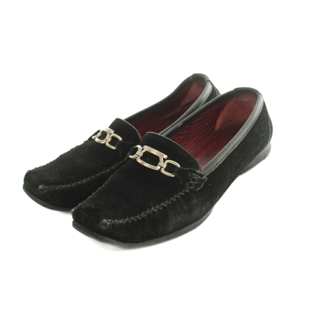 【中古】サルヴァトーレフェラガモ Salvatore Ferragamo ローファー スエード スクエアトゥ 5 22.5cm ビット金具 黒 ブラック /MI ■OS ■MA レディース 【ベクトル 古着】 260907ブランドサルヴァトーレフェラガモ Salvatore Ferragamo表記サイズ5 22.5cm実寸サイズヒールの高さ：1.5cm　最大幅：8cm　　素材スエード色黒 ブラック状態アッパーに白いスレ、ヒールにすり減りがございます。 ※全体的に中古品としての使用感とダメージがありますが、通常使用には支障のない商品です。 掲載写真や記載内容をご確認いただき、ご理解の上ご購入ください。付属品付属品なし商品のお問い合わせの回答を休止しております。＊各商品ページの商品詳細等をご確認の上ご購入ください。【中古】サルヴァトーレフェラガモ Salvatore Ferragamo ローファー スエード スクエアトゥ 5 22.5cm ビット金具 黒 ブラック /MI ■OS ■MA レディース 【ベクトル 古着】 260907状態ランク　”B”詳細については、下記および「状態ランクについて」ページをご覧ください。未使用・新品の商品ほぼ新品同様の商品使用感が少なく、かなり状態の良い商品使用感はあるが、傷や汚れの少ない商品使用感の他、傷や汚れが見られる商品かなり大きな傷みがある難あり商品※S〜CランクはUSED品となりますので、使用感をご理解の上でご入札下さい。状態ランクについてinformationブランドサルヴァトーレフェラガモ Salvatore Ferragamo表記サイズ5 22.5cm実寸サイズヒールの高さ：1.5cm　最大幅：8cm　　素材スエード色黒 ブラック状態アッパーに白いスレ、ヒールにすり減りがございます。 ※全体的に中古品としての使用感とダメージがありますが、通常使用には支障のない商品です。 掲載写真や記載内容をご確認いただき、ご理解の上ご購入ください。付属品付属品なし商品のお問い合わせの回答を休止しております。＊各商品ページの商品詳細等をご確認の上ご購入ください。本商品は一点物です他サイトや店舗にて販売している商品です。多少のお時間差にて欠品になることもございます。予めご了承頂ますようお願い致します。ベクトル・サイズガイドはこちらこの商品と同じブランドの商品を見る
