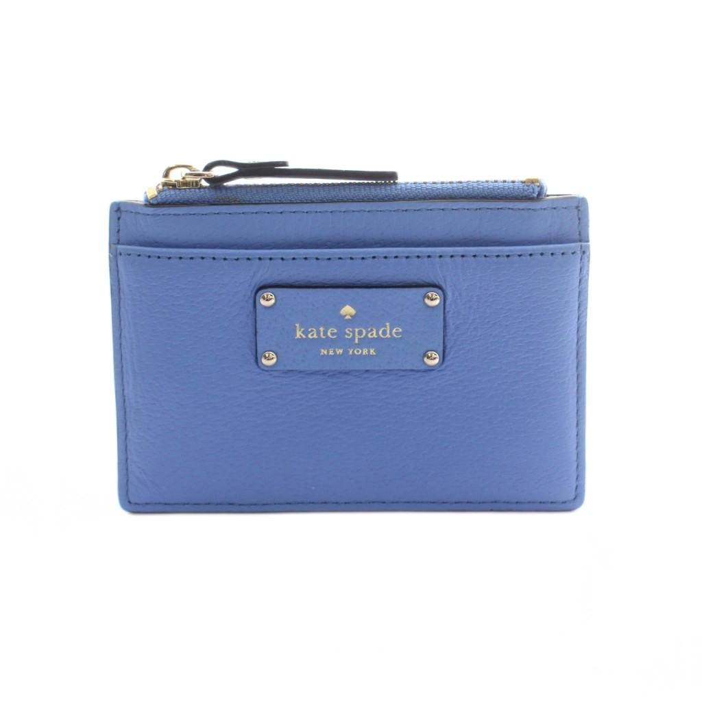 【中古】ケイトスペード KATE SPADE grove street adi カードケース レザー 青 ブルー /MI ■OS レディース 【ベクトル 古着】 261008ブランドケイトスペード KATE SPADE表記サイズ表記なし実寸サイズヨコ：11.5cm　タテ：8cm　マチ：1cm　　素材表地：レザー 裏地：ポリエステル色青 ブルー状態上部に茶色い汚れがございますが、その他に目立ったダメージはなく、まだまだご使用いただける商品です。 ※あくまでも中古品ですので掲載写真や記載内容をご確認いただき、ご理解の上ご購入ください。付属品付属品なし商品のお問い合わせの回答を休止しております。＊各商品ページの商品詳細等をご確認の上ご購入ください。【中古】ケイトスペード KATE SPADE grove street adi カードケース レザー 青 ブルー /MI ■OS レディース 【ベクトル 古着】 261008状態ランク　”AB”詳細については、下記および「状態ランクについて」ページをご覧ください。未使用・新品の商品ほぼ新品同様の商品使用感が少なく、かなり状態の良い商品使用感はあるが、傷や汚れの少ない商品使用感の他、傷や汚れが見られる商品かなり大きな傷みがある難あり商品※S〜CランクはUSED品となりますので、使用感をご理解の上でご入札下さい。状態ランクについてinformationブランドケイトスペード KATE SPADE表記サイズ表記なし実寸サイズヨコ：11.5cm　タテ：8cm　マチ：1cm　　素材表地：レザー 裏地：ポリエステル色青 ブルー状態上部に茶色い汚れがございますが、その他に目立ったダメージはなく、まだまだご使用いただける商品です。 ※あくまでも中古品ですので掲載写真や記載内容をご確認いただき、ご理解の上ご購入ください。付属品付属品なし商品のお問い合わせの回答を休止しております。＊各商品ページの商品詳細等をご確認の上ご購入ください。本商品は一点物です他サイトや店舗にて販売している商品です。多少のお時間差にて欠品になることもございます。予めご了承頂ますようお願い致します。ベクトル・サイズガイドはこちらこの商品と同じブランドの商品を見る