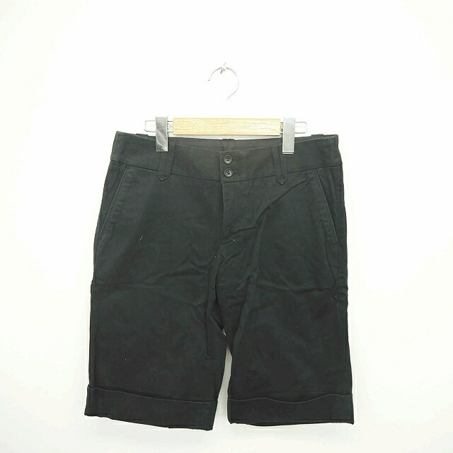 【中古】ユニクロ UNIQLO パンツ ハーフ ひざ丈 ロールアップ ジップフライ 厚手 綿 コットン 67 黒 ブラック /TT27 レディース 【ベクトル 古着】 201105 ブランド古着ベクトルプレミアム店ブランドユニクロ UNIQLO表記サイズ67実寸サイズウエスト：約74cm　もも幅：約23cm　裾幅：約23cm　股上：約22cm　股下：約28cm　　素材綿97％、ポリウレタン3％色ブラック ※色に関してはこの商品の出品者の主観で判断しておりますので、カタログや正規のカラーとは言い回しが異なる場合があります。状態全体毛羽立ち、色あせ、右太もも、ファスナー付近白い汚れがございます。その他に目立った汚れやダメージはなく、まだまだご着用頂けます。 中古品を扱っているため、元の商品のデザインや形状が全て把握できかねますので、予めご了承下さい。 ※神経質な方はご遠慮下さい。商品のお問い合わせの回答を休止しております。＊各商品ページの商品詳細等をご確認の上ご購入ください。【中古】ユニクロ UNIQLO パンツ ハーフ ひざ丈 ロールアップ ジップフライ 厚手 綿 コットン 67 黒 ブラック /TT27 レディース 【ベクトル 古着】 201105 ブランド古着ベクトルプレミアム店状態ランク　”B”詳細については、下記および「状態ランクについて」ページをご覧ください。未使用・新品の商品ほぼ新品同様の商品使用感が少なく、かなり状態の良い商品使用感はあるが、傷や汚れの少ない商品使用感の他、傷や汚れが見られる商品かなり大きな傷みがある難あり商品※S〜CランクはUSED品となりますので、使用感をご理解の上でご入札下さい。状態ランクについてinformationブランドユニクロ UNIQLO表記サイズ67実寸サイズウエスト：約74cm　もも幅：約23cm　裾幅：約23cm　股上：約22cm　股下：約28cm　　素材綿97％、ポリウレタン3％色ブラック ※色に関してはこの商品の出品者の主観で判断しておりますので、カタログや正規のカラーとは言い回しが異なる場合があります。状態全体毛羽立ち、色あせ、右太もも、ファスナー付近白い汚れがございます。その他に目立った汚れやダメージはなく、まだまだご着用頂けます。 中古品を扱っているため、元の商品のデザインや形状が全て把握できかねますので、予めご了承下さい。 ※神経質な方はご遠慮下さい。商品のお問い合わせの回答を休止しております。＊各商品ページの商品詳細等をご確認の上ご購入ください。本商品は一点物です他サイトや店舗にて販売している商品です。多少のお時間差にて欠品になることもございます。予めご了承頂ますようお願い致します。ベクトル・サイズガイドはこちらこの商品と同じブランドの商品を見る