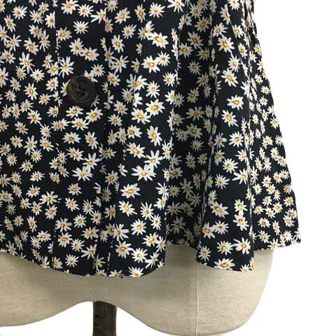【中古】23区 オンワード樫山 ブラウス シャツ Vネック ペプラム 花柄 総柄 半袖 32 黒 白 ブラック ホワイト レディース 【ベクトル 古着】 260828 auc-vector-21234922 ブランド古着の買取販売ベクトル サンプル画像3