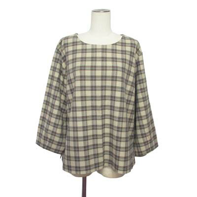 【中古】fleur by mint breeze フルール バイ ミントブリーズプルオーバーブラウス チェック 3L ベージュ レディース 【ベクトル 古着】 260612表記サイズ3L実寸サイズ肩幅：46cm　身幅：59.5cm　着丈：59cm　袖丈：47cm　　素材ポリエステル45％ レーヨン35％ アクリル17％ ポリウレタン3％色ベージュ ※色に関してはこの商品の出品者の主観で判断しておりので、カタログや正規のカラーとは言いまわしが異なる場合があります。状態使用感が少なく、かなり状態の良い商品です。 ※あくまでも中古品ですので掲載写真や記載内容をご確認いただき、ご理解の上ご購入ください。 保管によるシワがございます。神経質な方のご入札はお控えください。写真または説明欄に記載のない箱・付属品などはございませんので、ご了承ください。商品のお問い合わせの回答を休止しております。＊各商品ページの商品詳細等をご確認の上ご購入ください。【中古】fleur by mint breeze フルール バイ ミントブリーズプルオーバーブラウス チェック 3L ベージュ レディース 【ベクトル 古着】 260612状態ランク　”A”詳細については、下記および「状態ランクについて」ページをご覧ください。未使用・新品の商品ほぼ新品同様の商品使用感が少なく、かなり状態の良い商品使用感はあるが、傷や汚れの少ない商品使用感の他、傷や汚れが見られる商品かなり大きな傷みがある難あり商品※S〜CランクはUSED品となりますので、使用感をご理解の上でご入札下さい。状態ランクについてinformation表記サイズ3L実寸サイズ肩幅：46cm　身幅：59.5cm　着丈：59cm　袖丈：47cm　　素材ポリエステル45％ レーヨン35％ アクリル17％ ポリウレタン3％色ベージュ ※色に関してはこの商品の出品者の主観で判断しておりので、カタログや正規のカラーとは言いまわしが異なる場合があります。状態使用感が少なく、かなり状態の良い商品です。 ※あくまでも中古品ですので掲載写真や記載内容をご確認いただき、ご理解の上ご購入ください。 保管によるシワがございます。神経質な方のご入札はお控えください。写真または説明欄に記載のない箱・付属品などはございませんので、ご了承ください。商品のお問い合わせの回答を休止しております。＊各商品ページの商品詳細等をご確認の上ご購入ください。本商品は一点物です他サイトや店舗にて販売している商品です。多少のお時間差にて欠品になることもございます。予めご了承頂ますようお願い致します。ベクトル・サイズガイドはこちらこの商品と同じブランドの商品を見る