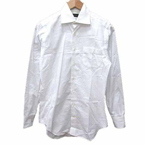 【中古】バーニーズニューヨーク BARNEYS NEW YORK ワイシャツ Yシャツ シャドーストライプ 長袖 37/84 白 ホワイト /YK メンズ 【ベクトル 古着】 260309ブランドバーニーズニューヨーク BARNEYS NEW YORK表記サイズ37/84 ※実寸サイズをご確認ください。実寸サイズ肩幅：約40cm　身幅：約48cm　着丈：約76.5cm　袖丈：約60.5cm　　素材綿100％色白状態首襟部分に濃いめの黄色い汚れがありますが、使用感が少なく状態の良い商品です。 ※あくまでも中古品ですので掲載写真や記載内容をご確認いただき、ご理解の上ご購入ください。商品のお問い合わせの回答を休止しております。＊各商品ページの商品詳細等をご確認の上ご購入ください。【中古】バーニーズニューヨーク BARNEYS NEW YORK ワイシャツ Yシャツ シャドーストライプ 長袖 37/84 白 ホワイト /YK メンズ 【ベクトル 古着】 260309状態ランク　”A”詳細については、下記および「状態ランクについて」ページをご覧ください。未使用・新品の商品ほぼ新品同様の商品使用感が少なく、かなり状態の良い商品使用感はあるが、傷や汚れの少ない商品使用感の他、傷や汚れが見られる商品かなり大きな傷みがある難あり商品※S〜CランクはUSED品となりますので、使用感をご理解の上でご入札下さい。状態ランクについてinformationブランドバーニーズニューヨーク BARNEYS NEW YORK表記サイズ37/84 ※実寸サイズをご確認ください。実寸サイズ肩幅：約40cm　身幅：約48cm　着丈：約76.5cm　袖丈：約60.5cm　　素材綿100％色白状態首襟部分に濃いめの黄色い汚れがありますが、使用感が少なく状態の良い商品です。 ※あくまでも中古品ですので掲載写真や記載内容をご確認いただき、ご理解の上ご購入ください。商品のお問い合わせの回答を休止しております。＊各商品ページの商品詳細等をご確認の上ご購入ください。本商品は一点物です他サイトや店舗にて販売している商品です。多少のお時間差にて欠品になることもございます。予めご了承頂ますようお願い致します。ベクトル・サイズガイドはこちらこの商品と同じブランドの商品を見る