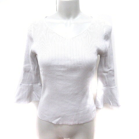 【中古】プロポーション ボディドレッシング PROPORTION BODY DRESSING ニット カットソー Vネック 七分袖 2 グレー /RT レディース 【ベクトル 古着】 260412ブランドプロポーション ボディドレッシング PROPORTION BODY DRESSING表記サイズ2実寸サイズ肩幅：約32cm　身幅：約37cm　着丈：約50cm　袖丈：約43cm　　素材コットン50％レーヨン33％ナイロン17％ チュール部分 ポリエステル100％色グレー状態使用感が少なく、かなり状態の良い商品です。 ※あくまでも中古品ですので掲載写真や記載内容をご確認いただき、ご理解の上ご購入ください。 商品のお問い合わせの回答を休止しております。＊各商品ページの商品詳細等をご確認の上ご購入ください。【中古】プロポーション ボディドレッシング PROPORTION BODY DRESSING ニット カットソー Vネック 七分袖 2 グレー /RT レディース 【ベクトル 古着】 260412状態ランク　”A”詳細については、下記および「状態ランクについて」ページをご覧ください。未使用・新品の商品ほぼ新品同様の商品使用感が少なく、かなり状態の良い商品使用感はあるが、傷や汚れの少ない商品使用感の他、傷や汚れが見られる商品かなり大きな傷みがある難あり商品※S〜CランクはUSED品となりますので、使用感をご理解の上でご入札下さい。状態ランクについてinformationブランドプロポーション ボディドレッシング PROPORTION BODY DRESSING表記サイズ2実寸サイズ肩幅：約32cm　身幅：約37cm　着丈：約50cm　袖丈：約43cm　　素材コットン50％レーヨン33％ナイロン17％ チュール部分 ポリエステル100％色グレー状態使用感が少なく、かなり状態の良い商品です。 ※あくまでも中古品ですので掲載写真や記載内容をご確認いただき、ご理解の上ご購入ください。 商品のお問い合わせの回答を休止しております。＊各商品ページの商品詳細等をご確認の上ご購入ください。本商品は一点物です他サイトや店舗にて販売している商品です。多少のお時間差にて欠品になることもございます。予めご了承頂ますようお願い致します。ベクトル・サイズガイドはこちらこの商品と同じブランドの商品を見る