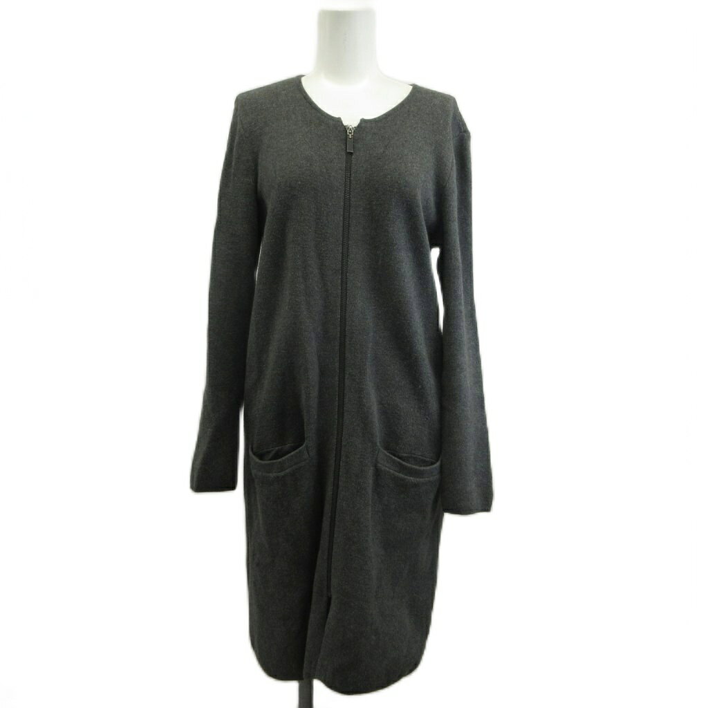 【中古】バナナリパブリック BANANA REPUBLIC ニットコート 上着 XS グレー 長袖 ノーカラー ジップアップ ロング丈 /PP ■ECB003 レディース 【ベクトル 古着】 260408ブランドバナナリパブリック BANANA REPUBLIC表記サイズXS実寸サイズ肩幅：約40cm　身幅：約47cm　着丈：約87cm　袖丈：約55cm　　素材綿 レーヨン ナイロン色グレー状態若干毛羽立ちが見られますが、その他に目立ったダメージはなく、問題なくご使用いただける商品です。 ※あくまでも中古品ですので掲載写真や記載内容をご確認いただき、ご理解の上ご購入ください。備考ギャップジャパン株式会社商品のお問い合わせの回答を休止しております。＊各商品ページの商品詳細等をご確認の上ご購入ください。【中古】バナナリパブリック BANANA REPUBLIC ニットコート 上着 XS グレー 長袖 ノーカラー ジップアップ ロング丈 /PP ■ECB003 レディース 【ベクトル 古着】 260408状態ランク　”AB”詳細については、下記および「状態ランクについて」ページをご覧ください。未使用・新品の商品ほぼ新品同様の商品使用感が少なく、かなり状態の良い商品使用感はあるが、傷や汚れの少ない商品使用感の他、傷や汚れが見られる商品かなり大きな傷みがある難あり商品※S〜CランクはUSED品となりますので、使用感をご理解の上でご入札下さい。状態ランクについてinformationブランドバナナリパブリック BANANA REPUBLIC表記サイズXS実寸サイズ肩幅：約40cm　身幅：約47cm　着丈：約87cm　袖丈：約55cm　　素材綿 レーヨン ナイロン色グレー状態若干毛羽立ちが見られますが、その他に目立ったダメージはなく、問題なくご使用いただける商品です。 ※あくまでも中古品ですので掲載写真や記載内容をご確認いただき、ご理解の上ご購入ください。備考ギャップジャパン株式会社商品のお問い合わせの回答を休止しております。＊各商品ページの商品詳細等をご確認の上ご購入ください。本商品は一点物です他サイトや店舗にて販売している商品です。多少のお時間差にて欠品になることもございます。予めご了承頂ますようお願い致します。ベクトル・サイズガイドはこちらこの商品と同じブランドの商品を見る