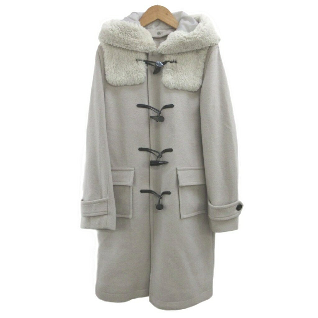 【中古】ルール RULE ダッフルコート ミドル丈 M グレー ファー付きフード トグルボタン 長袖 /YU ■GY53 レディース 【ベクトル 古着】 260601表記サイズM実寸サイズ肩幅：39cm　身幅：50cm　着丈：89cm　袖丈：60cm　　素材表地：毛、ナイロン ファー部分：ポリエステル 裏地：ポリエステル トグル留め：合成皮革色グレー仕様フードはボタンで取り外し可能です。状態使用感が少なく、かなり状態の良い商品です。 ※あくまでも中古品ですので掲載写真や記載内容をご確認いただき、ご理解の上ご購入ください。付属品付属品なし備考三共生興アパレルファッション（株）商品のお問い合わせの回答を休止しております。＊各商品ページの商品詳細等をご確認の上ご購入ください。【中古】ルール RULE ダッフルコート ミドル丈 M グレー ファー付きフード トグルボタン 長袖 /YU ■GY53 レディース 【ベクトル 古着】 260601状態ランク　”A”詳細については、下記および「状態ランクについて」ページをご覧ください。未使用・新品の商品ほぼ新品同様の商品使用感が少なく、かなり状態の良い商品使用感はあるが、傷や汚れの少ない商品使用感の他、傷や汚れが見られる商品かなり大きな傷みがある難あり商品※S〜CランクはUSED品となりますので、使用感をご理解の上でご入札下さい。状態ランクについてinformation表記サイズM実寸サイズ肩幅：39cm　身幅：50cm　着丈：89cm　袖丈：60cm　　素材表地：毛、ナイロン ファー部分：ポリエステル 裏地：ポリエステル トグル留め：合成皮革色グレー仕様フードはボタンで取り外し可能です。状態使用感が少なく、かなり状態の良い商品です。 ※あくまでも中古品ですので掲載写真や記載内容をご確認いただき、ご理解の上ご購入ください。付属品付属品なし備考三共生興アパレルファッション（株）商品のお問い合わせの回答を休止しております。＊各商品ページの商品詳細等をご確認の上ご購入ください。本商品は一点物です他サイトや店舗にて販売している商品です。多少のお時間差にて欠品になることもございます。予めご了承頂ますようお願い致します。ベクトル・サイズガイドはこちらこの商品と同じブランドの商品を見る