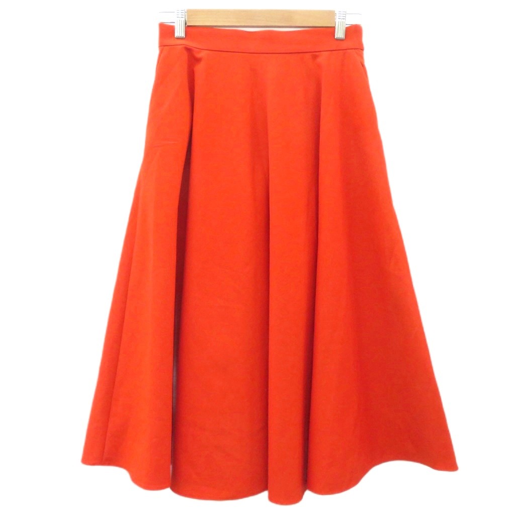 【中古】ユナイテッドアローズ UNITED ARROWS フレアスカート 40 オレンジ ロング丈 /HO68 ■GY70 レディース 【ベクトル 古着】 260717ブランドユナイテッドアローズ UNITED ARROWS表記サイズ40実寸サイズウエスト：62〜cm　ヒップ：144cm　スカート丈：75.5cm　　素材ポリエステル レーヨン色オレンジ 仕様サイドファスナー 伸縮性なし ウエストゴム部分あり 透け感なし 裏地なし状態使用感が少なく、かなり状態の良い商品です。 ※あくまでも中古品ですので掲載写真や記載内容をご確認いただき、ご理解の上ご購入ください。備考株式会社ユナイテッドアローズ商品のお問い合わせの回答を休止しております。＊各商品ページの商品詳細等をご確認の上ご購入ください。【中古】ユナイテッドアローズ UNITED ARROWS フレアスカート 40 オレンジ ロング丈 /HO68 ■GY70 レディース 【ベクトル 古着】 260717状態ランク　”A”詳細については、下記および「状態ランクについて」ページをご覧ください。未使用・新品の商品ほぼ新品同様の商品使用感が少なく、かなり状態の良い商品使用感はあるが、傷や汚れの少ない商品使用感の他、傷や汚れが見られる商品かなり大きな傷みがある難あり商品※S〜CランクはUSED品となりますので、使用感をご理解の上でご入札下さい。状態ランクについてinformationブランドユナイテッドアローズ UNITED ARROWS表記サイズ40実寸サイズウエスト：62〜cm　ヒップ：144cm　スカート丈：75.5cm　　素材ポリエステル レーヨン色オレンジ 仕様サイドファスナー 伸縮性なし ウエストゴム部分あり 透け感なし 裏地なし状態使用感が少なく、かなり状態の良い商品です。 ※あくまでも中古品ですので掲載写真や記載内容をご確認いただき、ご理解の上ご購入ください。備考株式会社ユナイテッドアローズ商品のお問い合わせの回答を休止しております。＊各商品ページの商品詳細等をご確認の上ご購入ください。本商品は一点物です他サイトや店舗にて販売している商品です。多少のお時間差にて欠品になることもございます。予めご了承頂ますようお願い致します。ベクトル・サイズガイドはこちらこの商品と同じブランドの商品を見る