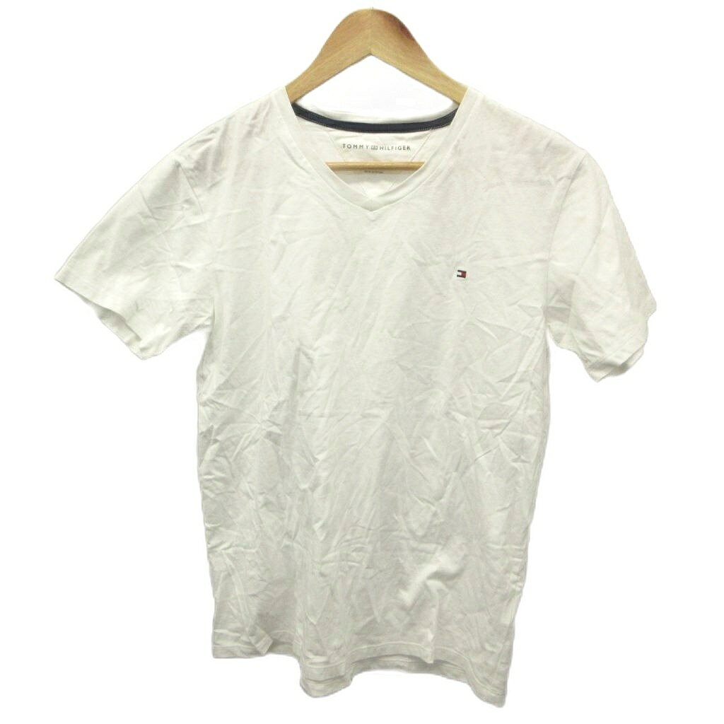 【中古】トミーヒルフィガー TOMMY HILFIGER Tシャツ トップス Vネック 半袖 M 白 ホワイト /CR ■ECD009 メンズ 【ベクトル 古着】 261002ブランドトミーヒルフィガー TOMMY HILFIGER表記サイズM実寸サイズ肩幅：43cm　身幅：46cm　着丈：62cm　袖丈：19cm　　素材綿色白 ホワイト状態使用感が少なく、かなり状態の良い商品です。 ※あくまでも中古品ですので掲載写真や記載内容をご確認いただき、ご理解の上ご購入ください。商品のお問い合わせの回答を休止しております。＊各商品ページの商品詳細等をご確認の上ご購入ください。【中古】トミーヒルフィガー TOMMY HILFIGER Tシャツ トップス Vネック 半袖 M 白 ホワイト /CR ■ECD009 メンズ 【ベクトル 古着】 261002状態ランク　”A”詳細については、下記および「状態ランクについて」ページをご覧ください。未使用・新品の商品ほぼ新品同様の商品使用感が少なく、かなり状態の良い商品使用感はあるが、傷や汚れの少ない商品使用感の他、傷や汚れが見られる商品かなり大きな傷みがある難あり商品※S〜CランクはUSED品となりますので、使用感をご理解の上でご入札下さい。状態ランクについてinformationブランドトミーヒルフィガー TOMMY HILFIGER表記サイズM実寸サイズ肩幅：43cm　身幅：46cm　着丈：62cm　袖丈：19cm　　素材綿色白 ホワイト状態使用感が少なく、かなり状態の良い商品です。 ※あくまでも中古品ですので掲載写真や記載内容をご確認いただき、ご理解の上ご購入ください。商品のお問い合わせの回答を休止しております。＊各商品ページの商品詳細等をご確認の上ご購入ください。本商品は一点物です他サイトや店舗にて販売している商品です。多少のお時間差にて欠品になることもございます。予めご了承頂ますようお願い致します。ベクトル・サイズガイドはこちらこの商品と同じブランドの商品を見る