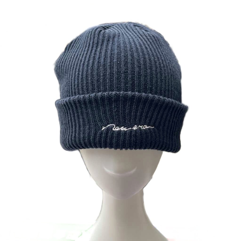 【中古】ニューエラ NEW ERA リブカフニット帽 ビーニー ニットキャップ ネイビー メンズ 【ベクトル 古着】 260807ブランドニューエラ NEW ERA表記サイズサイズなし（実寸サイズをご確認下さい）実寸サイズ頭周り：48cm　伸縮性あり　素材本体、綿、アクリル 刺繍糸、ポリエステル色ネイビー状態・毛羽立ち、擦れなどの使用感あり その他に目立ったダメージはなく、問題なくご使用いただける商品です。 ※あくまでも中古品ですので掲載写真や記載内容をご確認いただき、ご理解の上ご購入ください。商品のお問い合わせの回答を休止しております。＊各商品ページの商品詳細等をご確認の上ご購入ください。【中古】ニューエラ NEW ERA リブカフニット帽 ビーニー ニットキャップ ネイビー メンズ 【ベクトル 古着】 260807状態ランク　”AB”詳細については、下記および「状態ランクについて」ページをご覧ください。未使用・新品の商品ほぼ新品同様の商品使用感が少なく、かなり状態の良い商品使用感はあるが、傷や汚れの少ない商品使用感の他、傷や汚れが見られる商品かなり大きな傷みがある難あり商品※S〜CランクはUSED品となりますので、使用感をご理解の上でご入札下さい。状態ランクについてinformationブランドニューエラ NEW ERA表記サイズサイズなし（実寸サイズをご確認下さい）実寸サイズ頭周り：48cm　伸縮性あり　素材本体、綿、アクリル 刺繍糸、ポリエステル色ネイビー状態・毛羽立ち、擦れなどの使用感あり その他に目立ったダメージはなく、問題なくご使用いただける商品です。 ※あくまでも中古品ですので掲載写真や記載内容をご確認いただき、ご理解の上ご購入ください。商品のお問い合わせの回答を休止しております。＊各商品ページの商品詳細等をご確認の上ご購入ください。本商品は一点物です他サイトや店舗にて販売している商品です。多少のお時間差にて欠品になることもございます。予めご了承頂ますようお願い致します。ベクトル・サイズガイドはこちらこの商品と同じブランドの商品を見る