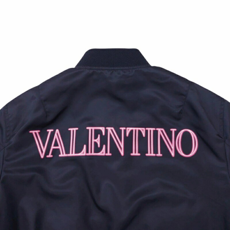 【中古】ヴァレンティノ ヴァレンチノ VALENTINO 美品 バックロゴ プリント ジップ ボンバー ジャケット フライトジャケット ブルゾン MA-1 XV3CIF15826 I 46 濃紺 ネイビー 0520 メンズ 【ベクトル 古着】 250522