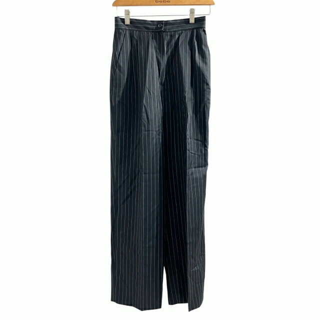 【中古】ジャンフランコフェレ GIANFRANCO FERRE パンツ スラックス ストライプ 黒 ブラック 38 約M ■WY レディース 【ベクトル 古着】 250724ブランドジャンフランコフェレ GIANFRANCO FERRE表記サイズ38 約M実寸サイズウエスト：64cm　もも幅：29cm　裾幅：22cm　股上：32cm　股下：72cm　　素材素材表記がありません。色黒 ブラック仕様--状態この商品には下記のようなダメージがあります。 ・左もも付近に小穴 ※全体的に中古品としての使用感と上記のようなダメージがありますが、通常使用には支障のない商品です。掲載写真や記載内容をご確認いただき、ご理解の上ご購入ください。 付属品なし備考こちらのお品物は店舗で保管しておらず、店頭販売出来かねます。（※お取り寄せも出来かねます）商品のお問い合わせの回答を休止しております。＊各商品ページの商品詳細等をご確認の上ご購入ください。【中古】ジャンフランコフェレ GIANFRANCO FERRE パンツ スラックス ストライプ 黒 ブラック 38 約M ■WY レディース 【ベクトル 古着】 250724状態ランク　”B”詳細については、下記および「状態ランクについて」ページをご覧ください。未使用・新品の商品ほぼ新品同様の商品使用感が少なく、かなり状態の良い商品使用感はあるが、傷や汚れの少ない商品使用感の他、傷や汚れが見られる商品かなり大きな傷みがある難あり商品※S〜CランクはUSED品となりますので、使用感をご理解の上でご入札下さい。状態ランクについてinformationブランドジャンフランコフェレ GIANFRANCO FERRE表記サイズ38 約M実寸サイズウエスト：64cm　もも幅：29cm　裾幅：22cm　股上：32cm　股下：72cm　　素材素材表記がありません。色黒 ブラック仕様--状態この商品には下記のようなダメージがあります。 ・左もも付近に小穴 ※全体的に中古品としての使用感と上記のようなダメージがありますが、通常使用には支障のない商品です。掲載写真や記載内容をご確認いただき、ご理解の上ご購入ください。 付属品なし備考こちらのお品物は店舗で保管しておらず、店頭販売出来かねます。（※お取り寄せも出来かねます）商品のお問い合わせの回答を休止しております。＊各商品ページの商品詳細等をご確認の上ご購入ください。本商品は一点物です他サイトや店舗にて販売している商品です。多少のお時間差にて欠品になることもございます。予めご了承頂ますようお願い致します。ベクトル・サイズガイドはこちらこの商品と同じブランドの商品を見る