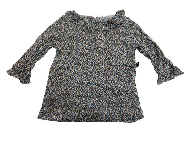 【中古】アニエスベー agnes b. ベビー服 トップス 長袖 女の子 総柄 1an キッズ 【ベクトル 古着】 260801ブランドアニエスベー agnes b.表記サイズ1an(70~80)実寸サイズ肩幅：20cm　身幅：24cm　着丈：30cm　袖丈：22cm　　素材綿50 レーヨン50色マルチカラー状態・内タグに名前の記載がございますが、その他に大きく目立ったダメージはなく、問題なくご使用いただける商品です。 ※あくまでも中古品ですので掲載写真や記載内容をご確認いただき、ご理解の上ご購入ください。備考(株)アニエスベージャパン EQ36JZ79商品のお問い合わせの回答を休止しております。＊各商品ページの商品詳細等をご確認の上ご購入ください。【中古】アニエスベー agnes b. ベビー服 トップス 長袖 女の子 総柄 1an キッズ 【ベクトル 古着】 260801状態ランク　”AB”詳細については、下記および「状態ランクについて」ページをご覧ください。未使用・新品の商品ほぼ新品同様の商品使用感が少なく、かなり状態の良い商品使用感はあるが、傷や汚れの少ない商品使用感の他、傷や汚れが見られる商品かなり大きな傷みがある難あり商品※S〜CランクはUSED品となりますので、使用感をご理解の上でご入札下さい。状態ランクについてinformationブランドアニエスベー agnes b.表記サイズ1an(70~80)実寸サイズ肩幅：20cm　身幅：24cm　着丈：30cm　袖丈：22cm　　素材綿50 レーヨン50色マルチカラー状態・内タグに名前の記載がございますが、その他に大きく目立ったダメージはなく、問題なくご使用いただける商品です。 ※あくまでも中古品ですので掲載写真や記載内容をご確認いただき、ご理解の上ご購入ください。備考(株)アニエスベージャパン EQ36JZ79商品のお問い合わせの回答を休止しております。＊各商品ページの商品詳細等をご確認の上ご購入ください。本商品は一点物です他サイトや店舗にて販売している商品です。多少のお時間差にて欠品になることもございます。予めご了承頂ますようお願い致します。ベクトル・サイズガイドはこちらこの商品と同じブランドの商品を見る