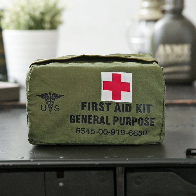 実物 新品 デッドストック 米軍 FIRST AID KIT GENERAL PURPOSE ポーチ【クーポン対象外】【I】｜メンズ 化粧ポーチ 救急バッグ ミリタリー 小物入れ スタッフバッグ オーガナイザー キャンプ アウトドア アメリカ軍 ファーストエイド 古着 かわいい おしゃれ 父の日