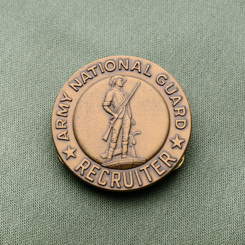 【最短即日発送】実物 新品 デッドストック 米陸軍州兵 INSIGNIA US ARMY NATIONAL GUARD RECRUITER SENIOR ID BADGE リクルーター バッジ【D】【クーポン対象外】【T】|ミリタリー ファッション メンズ アメカジ 米軍 バッジ アクセサリー