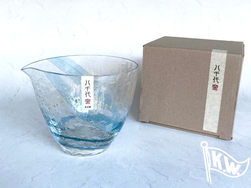 金粉入りの日本酒ギフト 江戸硝子　『八千代窯』　片口　金箔入り　クリスタルガラス　化粧箱入り　酒器　陶器　日本酒　父の日　敬老の日　退職祝い