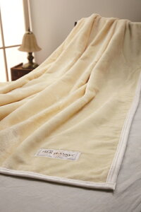 【送料無料】【日本製】ニッケ厳選 高級シルク毛布ダブルサイズシルク毛布(100％) Silk Blanket(SILK40002W)