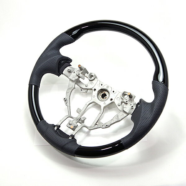 セレナ C26 全年式 ◆ カスタムステアリング ガングリップ＋パンチングレザー ピアノブラック