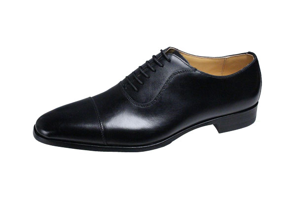 マドラスメンスシューズストレートチップ紳士靴ゴアテックス使用で雨の日の安心高級感のあふれる本格作りのメンズドレスビジネスシューズM152Gブラック