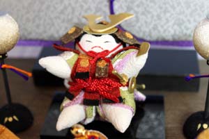 農園芸とギフトの店 アギラの五月人形 わらべ武者 平飾り 端午の節句｜アングル3