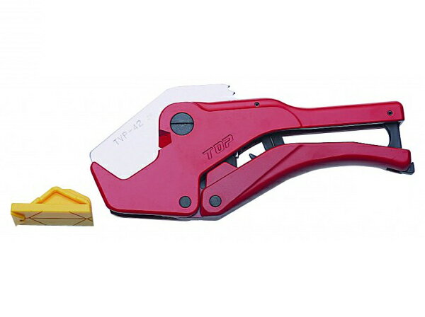 TOP トップ工業 エンビパイプカッター アタッチメント付 TVP-42 ■特長 ●外径42mmまでの硬質塩ビパイプ管の切断に。 ●一般管VP30・水道管VW30・電線管VE36・プロテクター1〜5号に適応します。 ●片手操作で刃の開閉が出来ます。 ●刃の送りはラチェット式で、細かく握る度に切断出来ます。 ●刃部は食いつき良く、切れ味鋭い特殊形状。 ●アタッチメントを装着して、プロテクターの切断も可能です。 ■仕様 製品型式 TVP-42 重量 400g 全長 219mm 横幅 93mm 厚 20mm ※発送はレターパックとなります。　