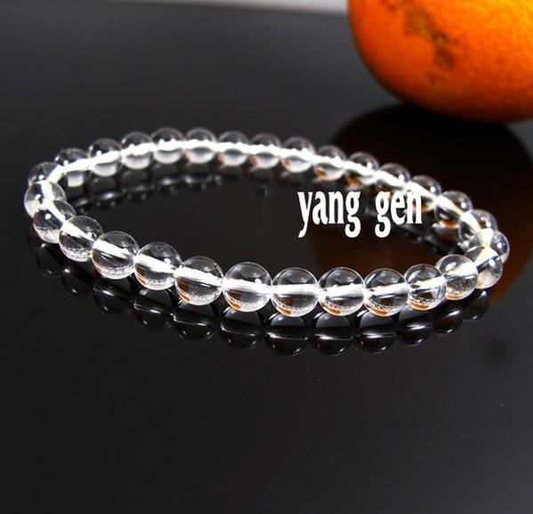 商品説明 素材 パワーストーン天然石上質クリスタル水晶 色 サイズ 6mm（数珠 ゴムサイズ16-18cm ※若干の誤差はご了承ください。 上質クリスタル水晶意味と効果 ------------------------------------------------------ ○●○クリスタルのヒーリングパワー○●○ ------------------------------------------------------ 生命力を活性化させ、細胞の再生力ともに免疫力を高め、体内に蓄積された毒素を排除するといわれています。 ------------------------------------------------------ ○●○クリスタルの浄化・お手入れ○●○ ----------------------------------------------------- 自分で浄化する作用がありますので特に浄化の必要はありませんが、悪いエネルギーにさらされた時などは浄化をお勧めします。 その際は、太陽光や流水での浄化が良いでしょう。 今、売れてるアイテムはコレ！ おすすめ 1,999円 おすすめ 1,250円 おすすめ 2,500円 おすすめ 3,000円 送料無料 2,000円 送料無料 4,980円 送料無料 1,980円 送料無料 2,280円 送料無料 2,980円 送料無料 3,980 送料無料 3,800円 送料無料 4,500円 送料無料 4,200円 送料無料 3,580円 送料無料 2,180円 送料無料 3,680円 送料無料 3,680円 送料無料 1,990円 大人気 2,580円 送料無料 2,500円