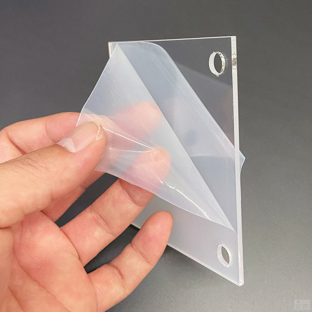 厨房用品専門店！安吉の【送料無料】アクリルステージ 正方形 100mm×100mm×板厚5.0mm【メール便】【ディスプレイ】【フィギュア】【アクリル製台】【アクリルの台】【スタンド】【展示台】【脚付き】【コレクション】【透明】【クリア】【アクリル板】｜アングル2