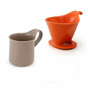 ドリッパー&カフェマグのセットです。サイズドリッパー:W117×D152×H103mm、マグ:W130×D88×H108mm個装サイズ：15×13×21cm重量630g個装重量：725g素材・材質陶器(美濃焼)セット内容ドリッパーL、カフェマグラージ生産国日本※複数個ご購入の場合、別途送料が発生する場合がございます。※ラッピング・のし未対応です※送り先が北海道・沖縄・離島への配送は、追加送料をご請求となる可能性がございます。　その場合は当店にて注文確認後、別途追加送料のご連絡をさせていただきます。※在庫切れの場合、ご注文をキャンセルとさせて頂く場合がございます。　予めご了承ください。fk094igrjs