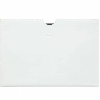 ケース内は2つに仕切られており、シーンやサイズに応じて、書類やペン、ノート、デジタルガジェットなど、様々なものを組み合わせて持ち運べます。手触りの良いしっとりとした質感の合皮素材を用いることで、高級感に加え、耐久性と軽さを併せ持つアイテムになります。サイズW240×H165mm個装サイズ：24×16.5×2cm重量77g個装重量：50g素材・材質合皮仕様内側に仕切りあり生産国中国※複数個ご購入の場合、別途送料が発生する場合がございます。※ラッピング・のし未対応です※送り先が北海道・沖縄・離島への配送は、追加送料をご請求となる可能性がございます。　その場合は当店にて注文確認後、別途追加送料のご連絡をさせていただきます。※在庫切れの場合、ご注文をキャンセルとさせて頂く場合がございます。　予めご了承ください。fk094igrjs